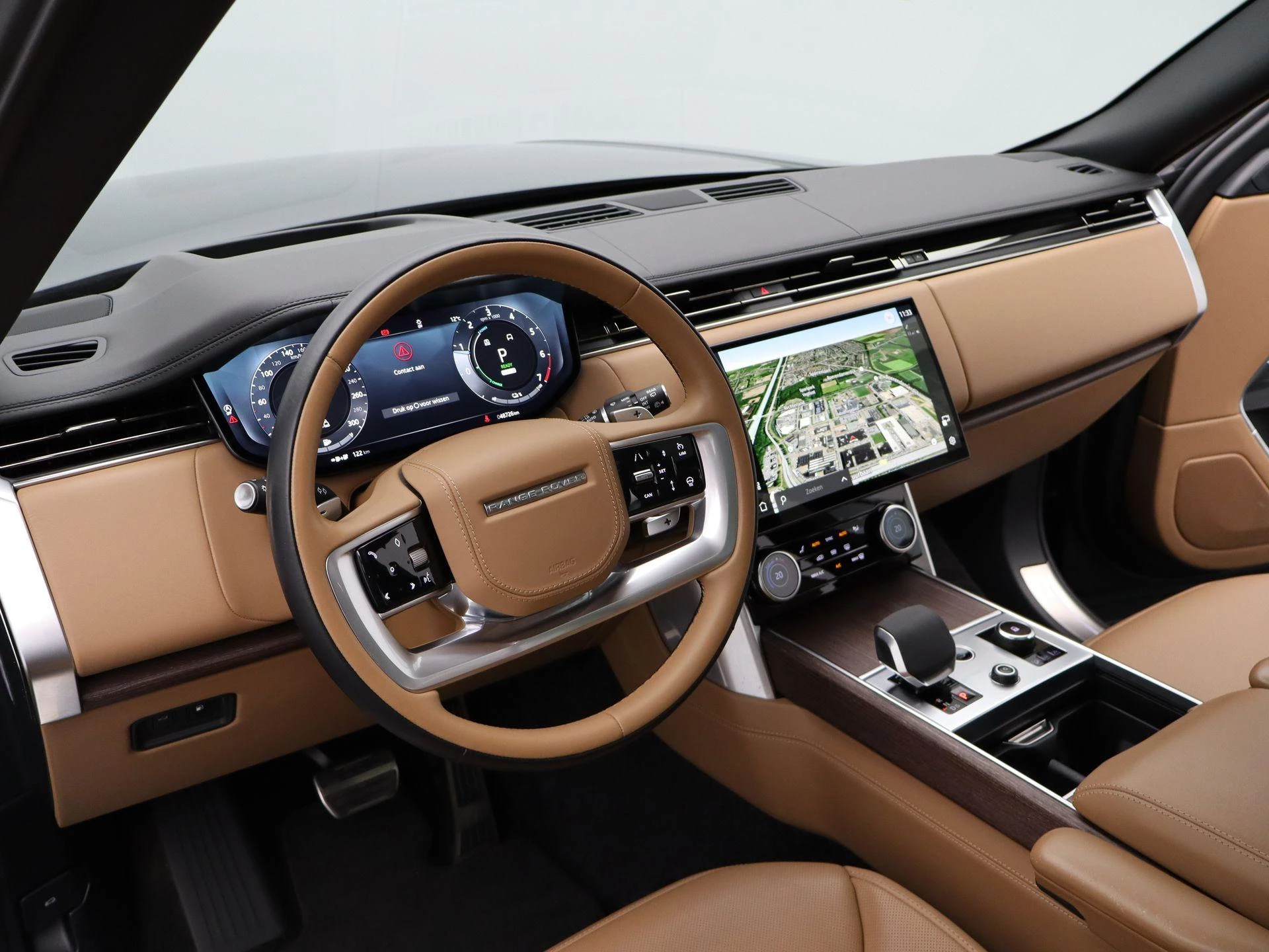Land Rover-Range Rover-image-32