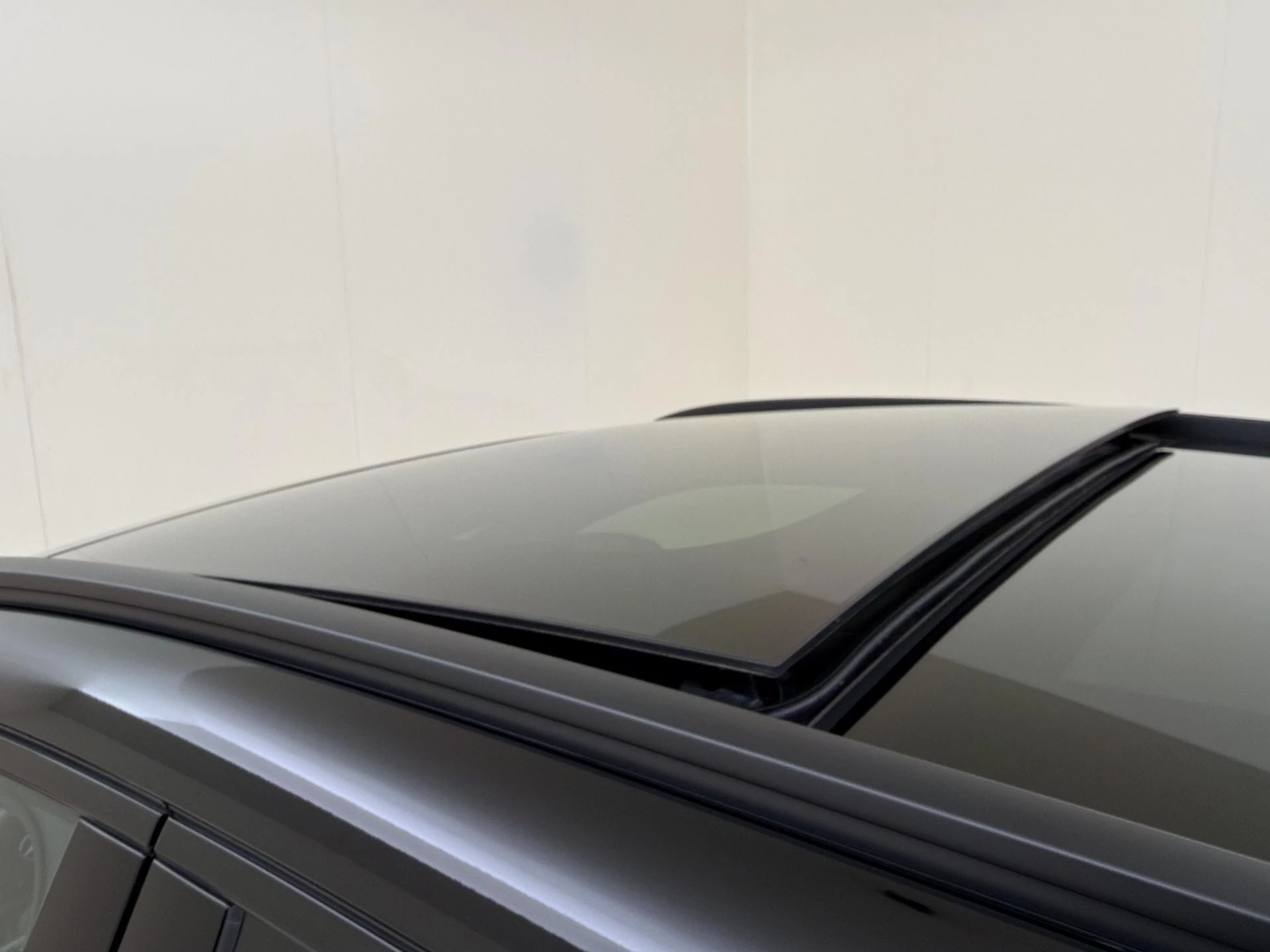 Mercedes-Benz-GLA-image-32