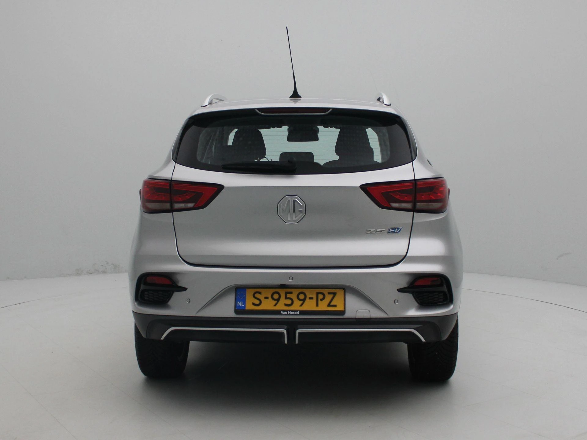 MG-ZS EV-image-4