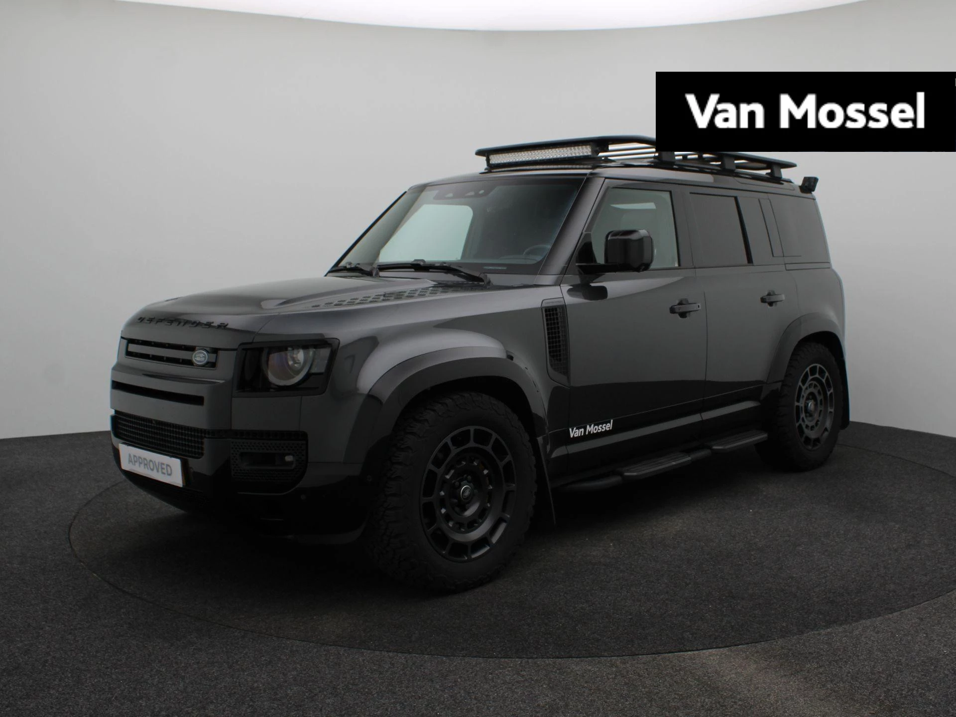 Land Rover-Defender-image-0
