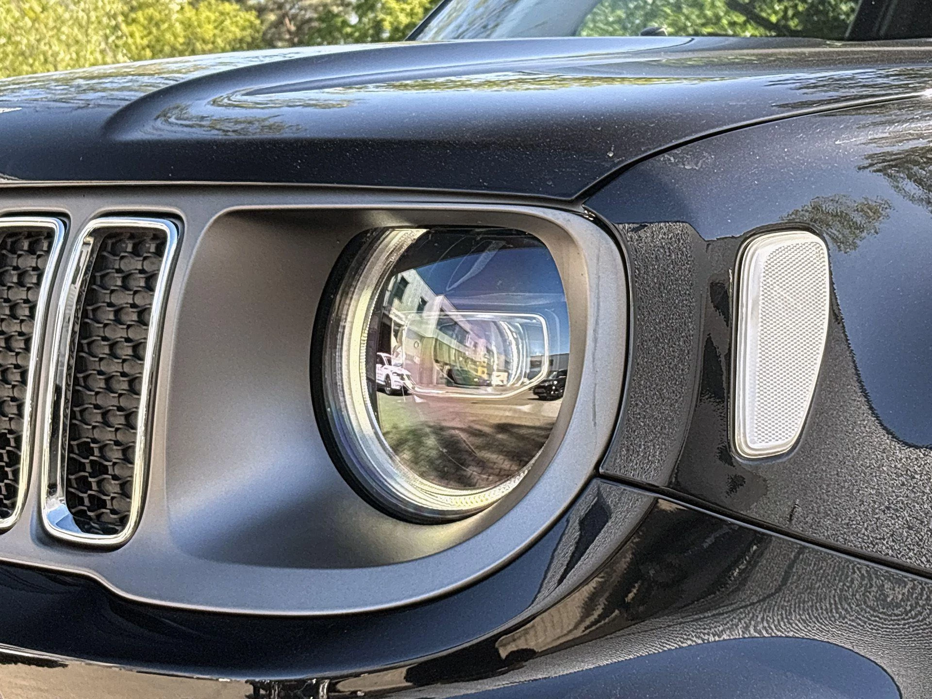 Jeep-Renegade-image-25