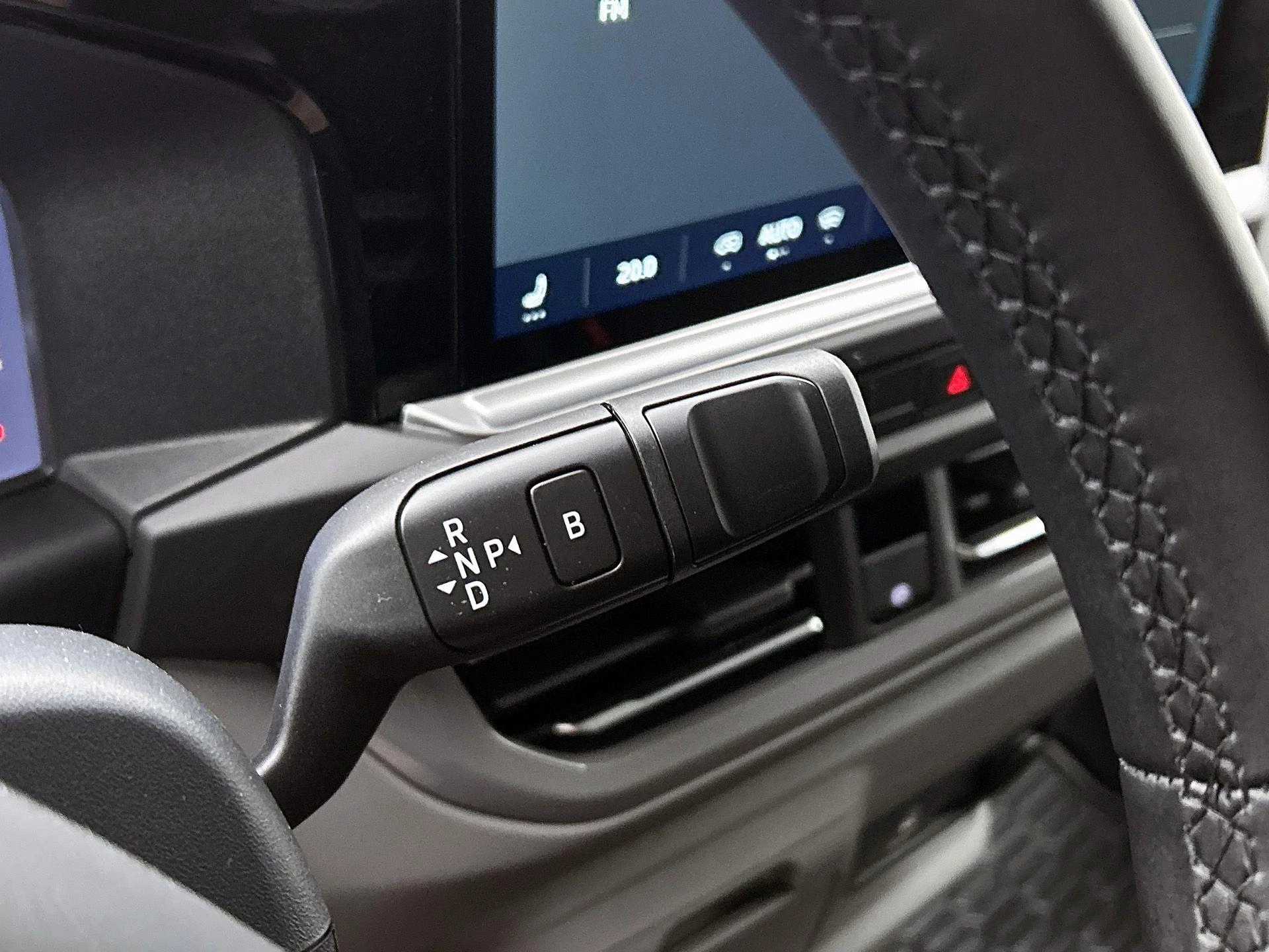 Volkswagen e-Transporter L2H1 Life 64 kWh 136PK