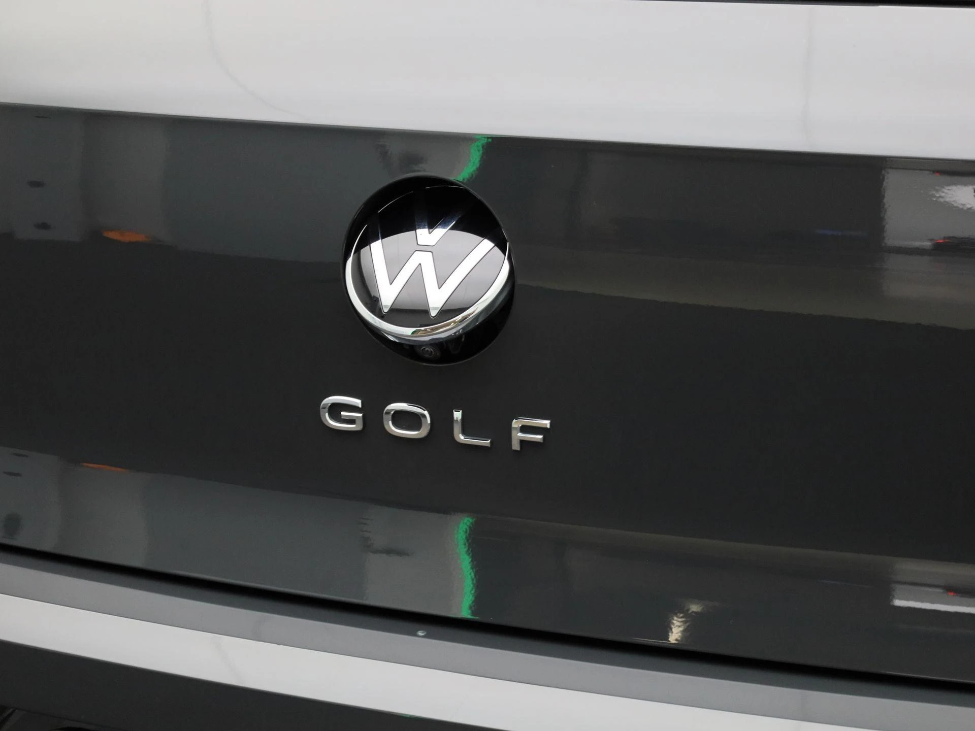 Volkswagen-Golf-image-34