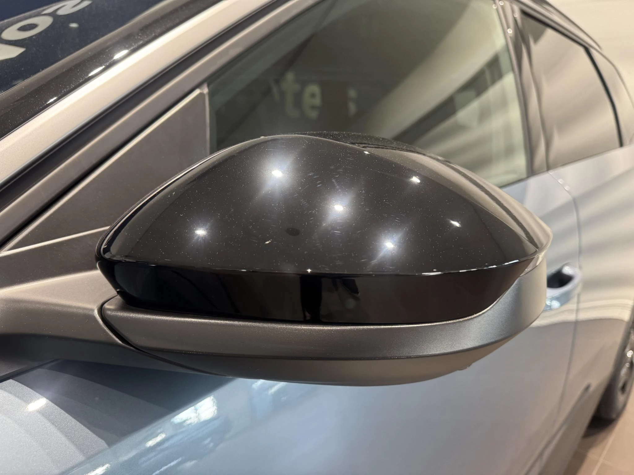 Peugeot-5008-image-9