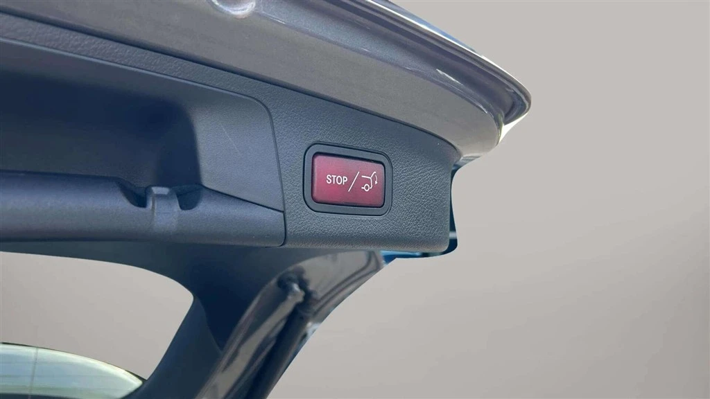 Mercedes-Benz-EQA-image-30