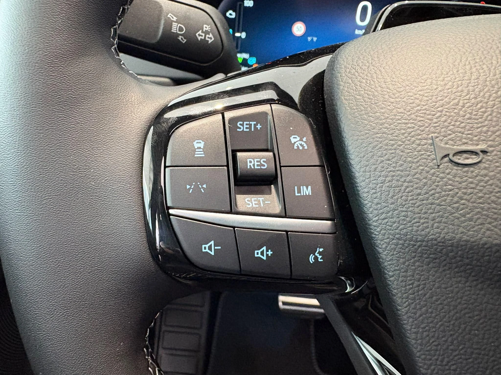Ford-Kuga-image-22