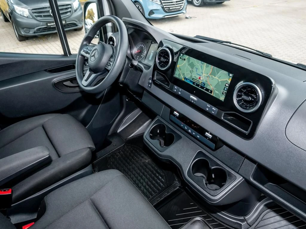 Mercedes-Benz-Sprinter 317-image-9