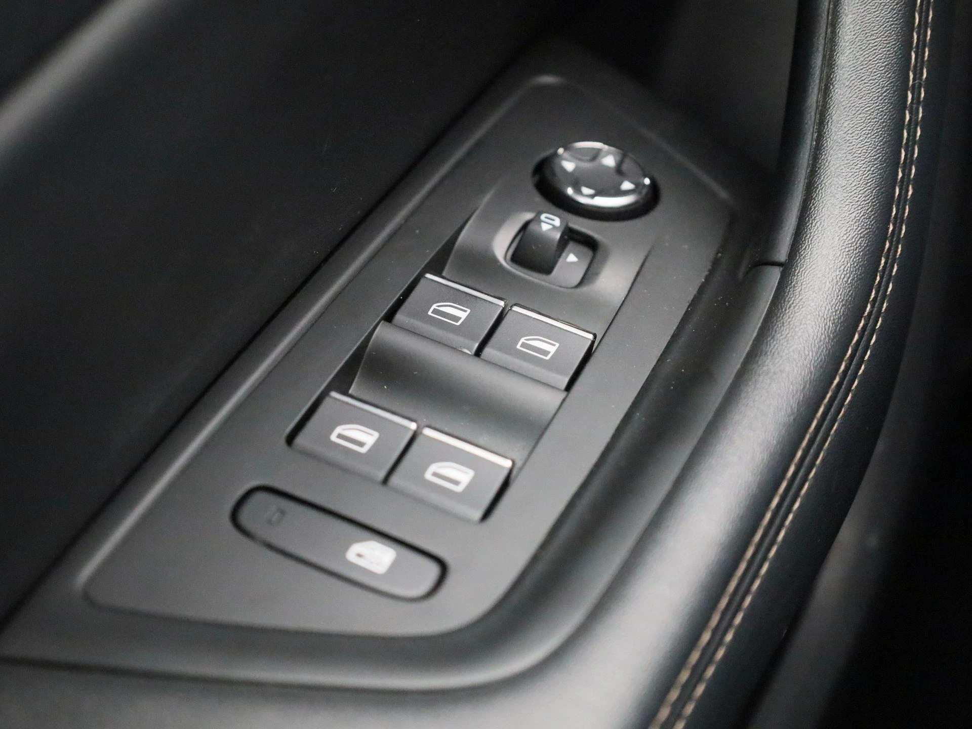 Peugeot-508-image-29