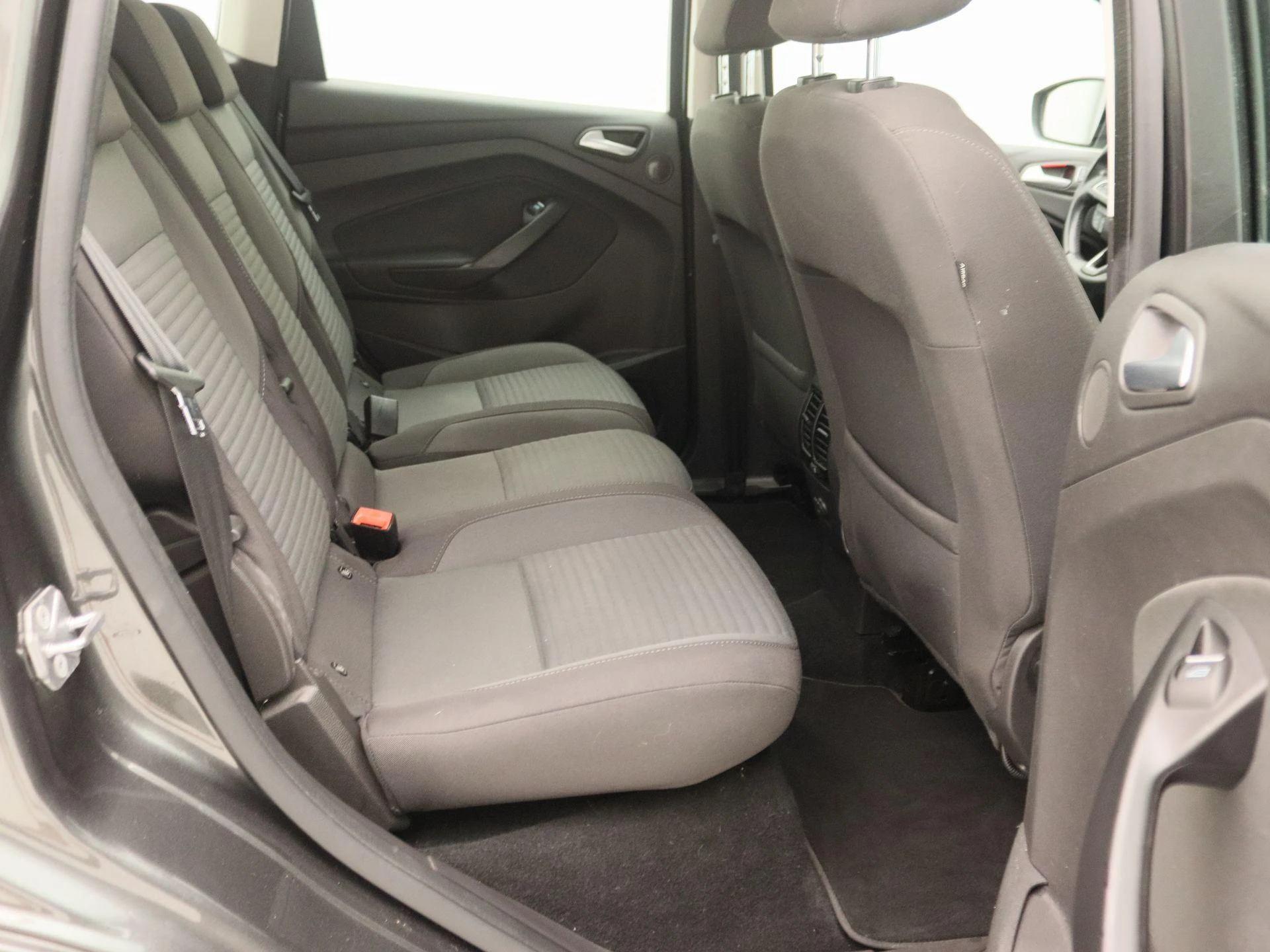 Ford-C-MAX-image-26
