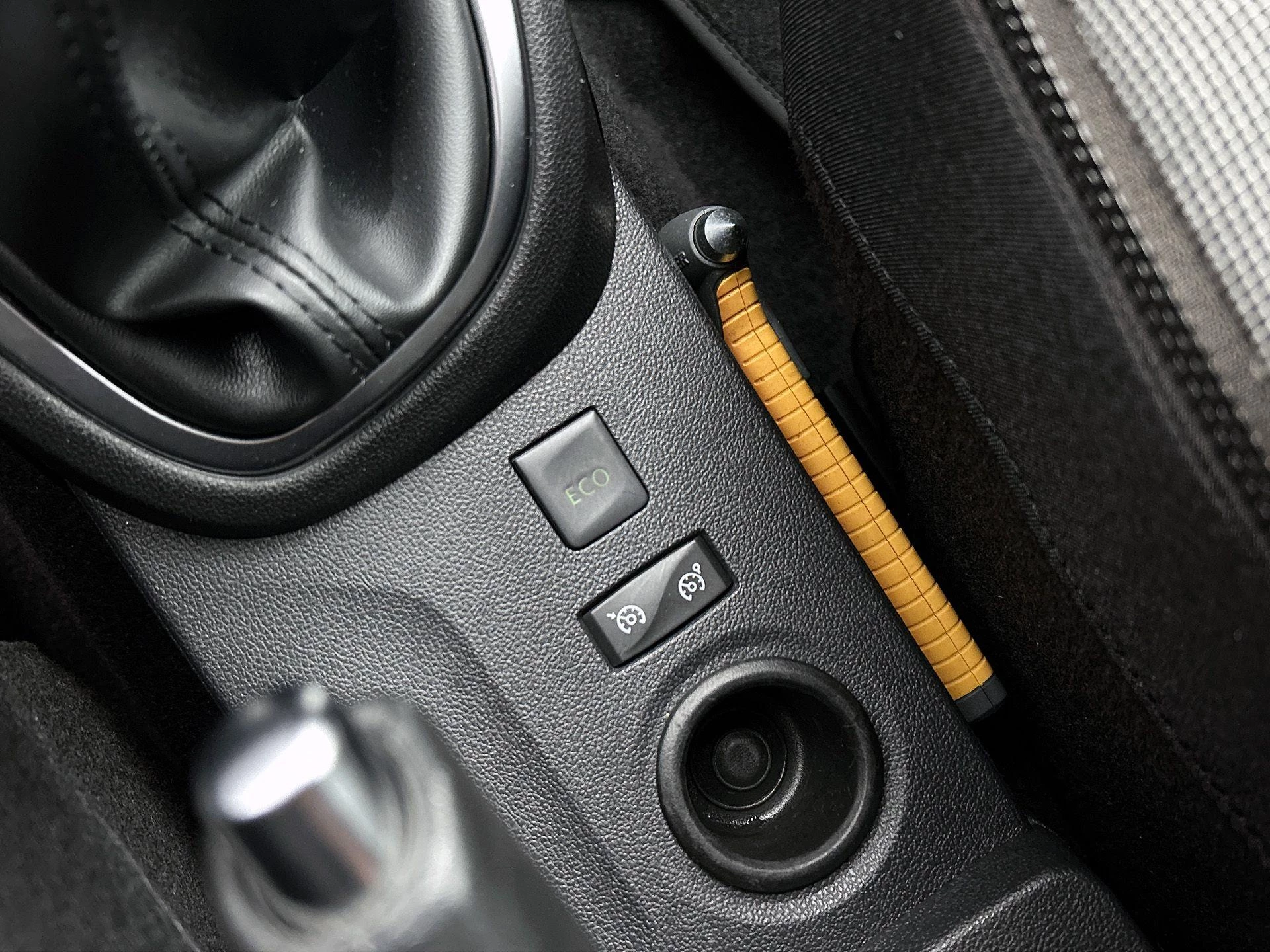 Renault-Captur-image-5