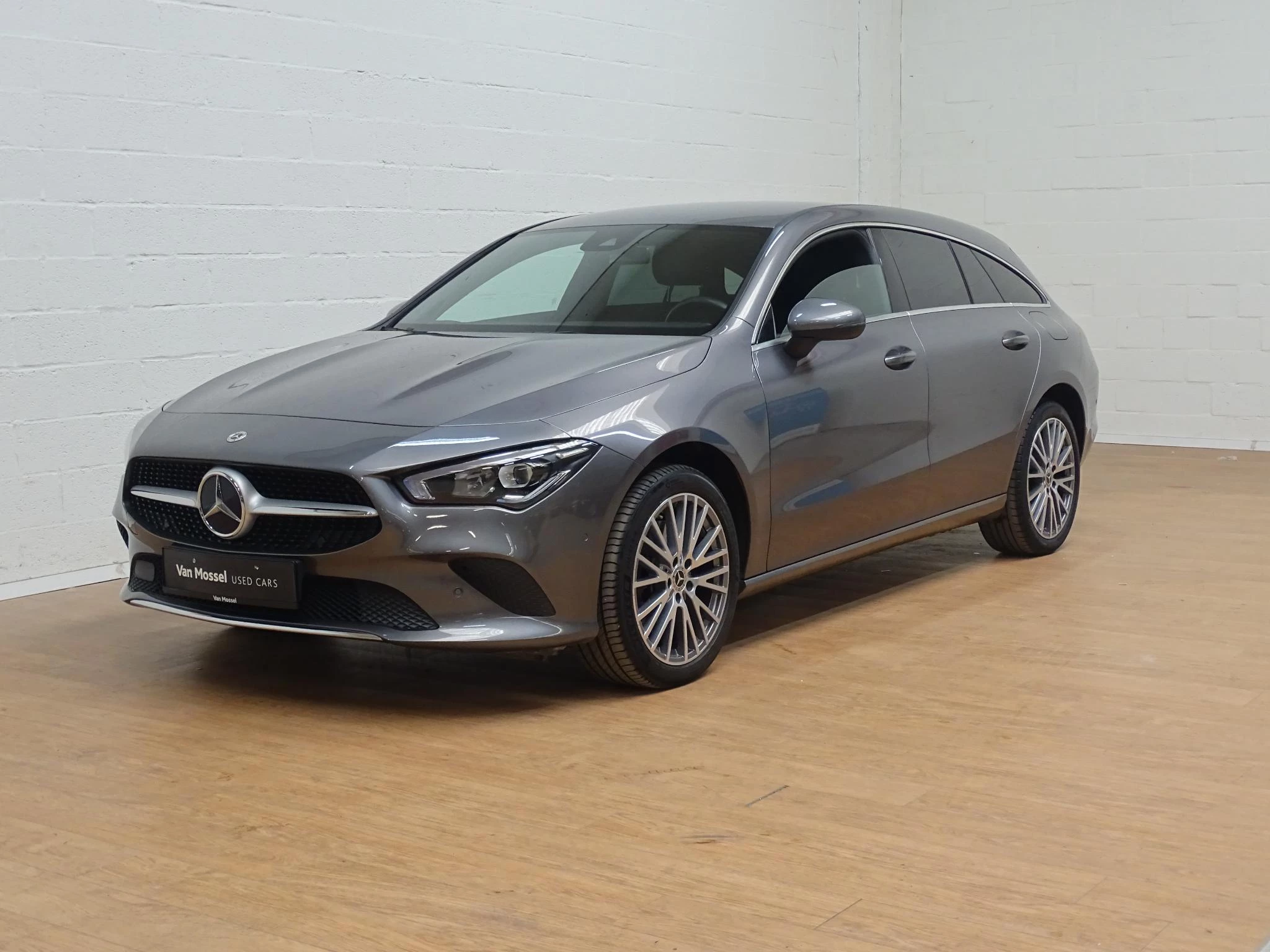 Mercedes-Benz CLA Shooting Brake 250 e Luxury Line