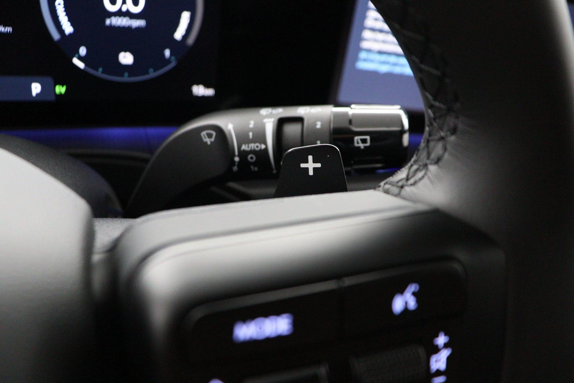Hyundai-Santa Fe-image-52