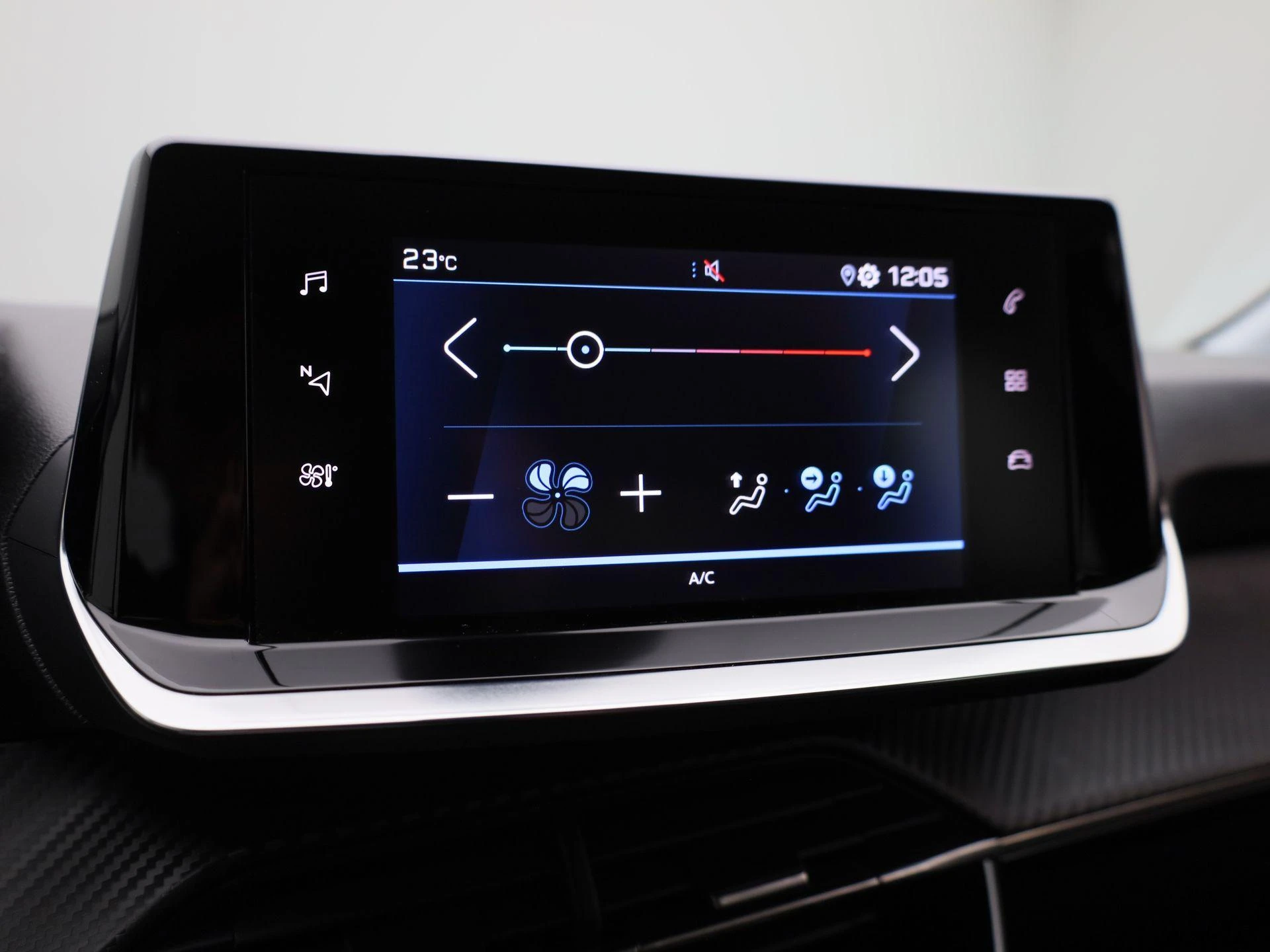 Peugeot-208-image-24