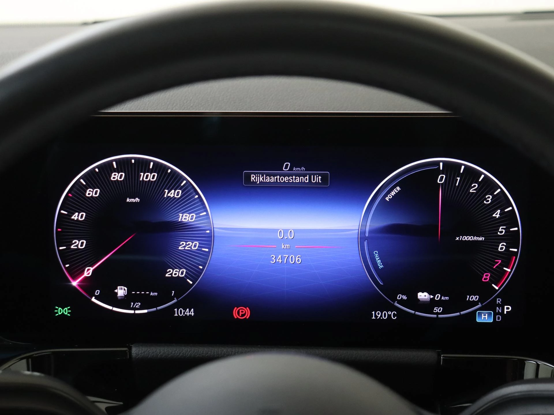 Mercedes-Benz-B-Klasse-image-12