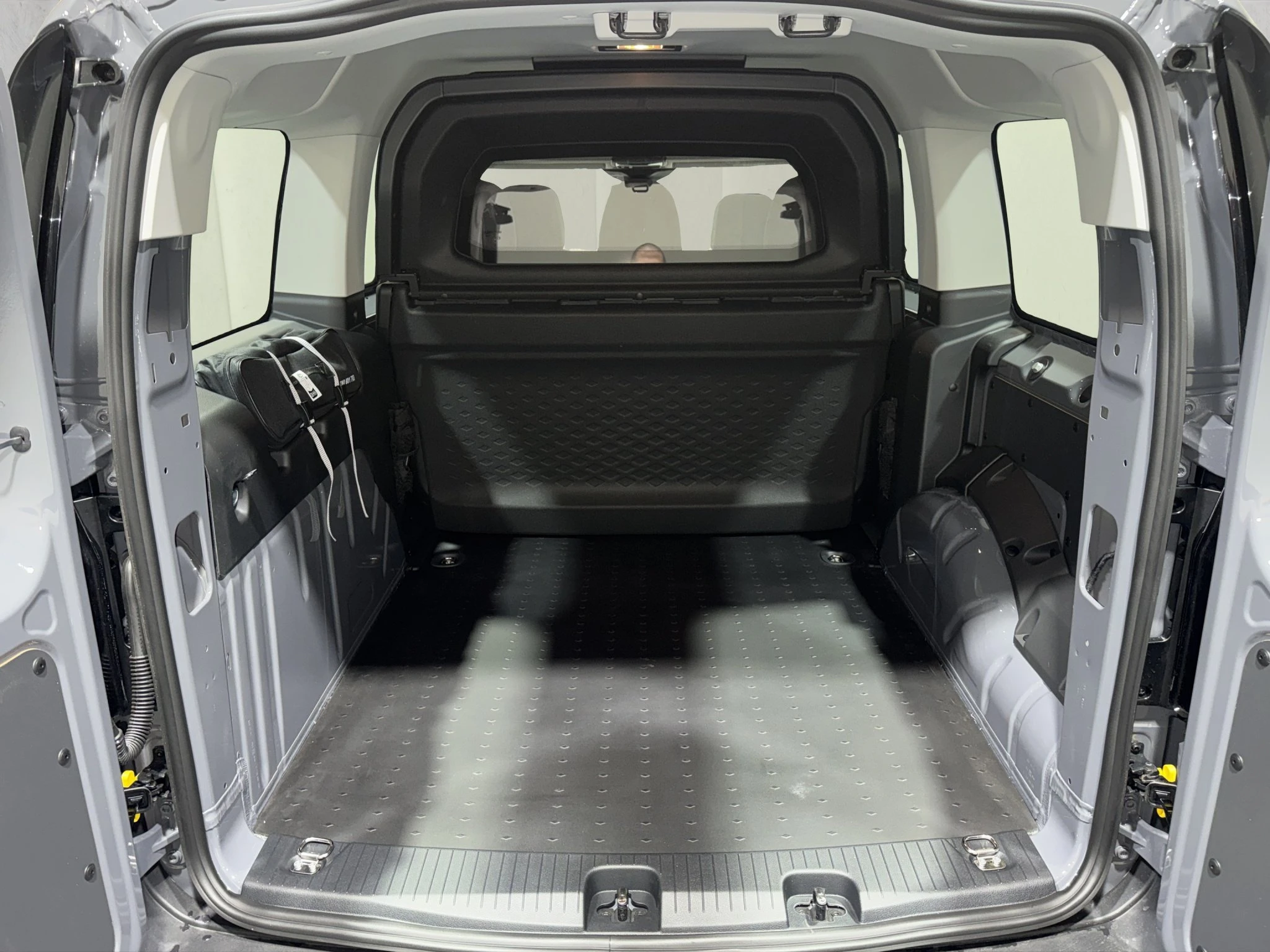 Ford-Transit Connect-image-15