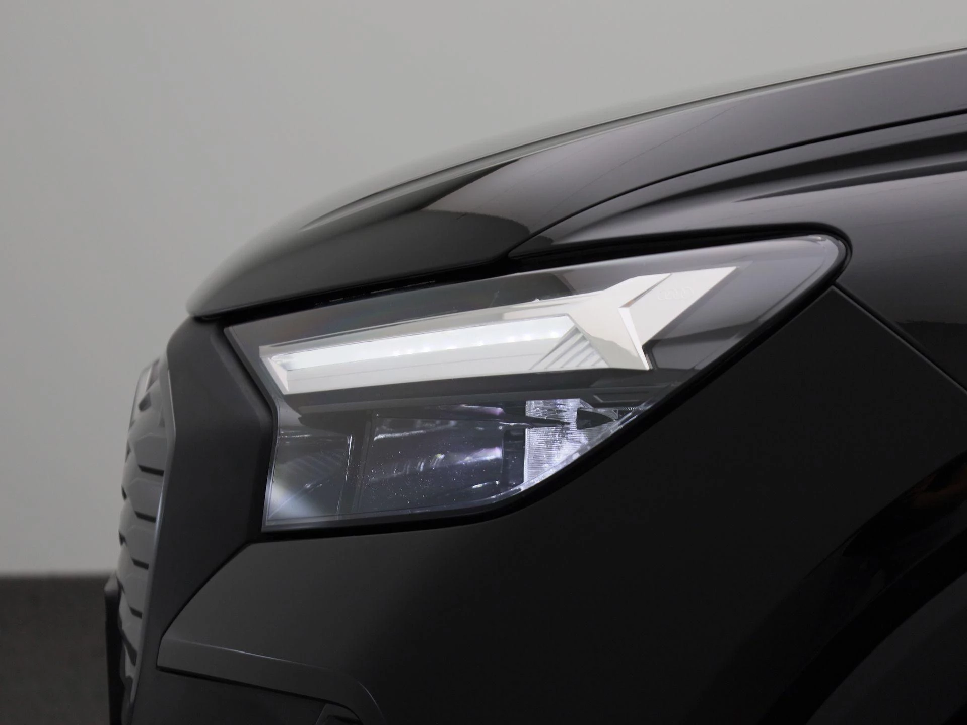 Audi-Q4 Sportback e-tron-image-6