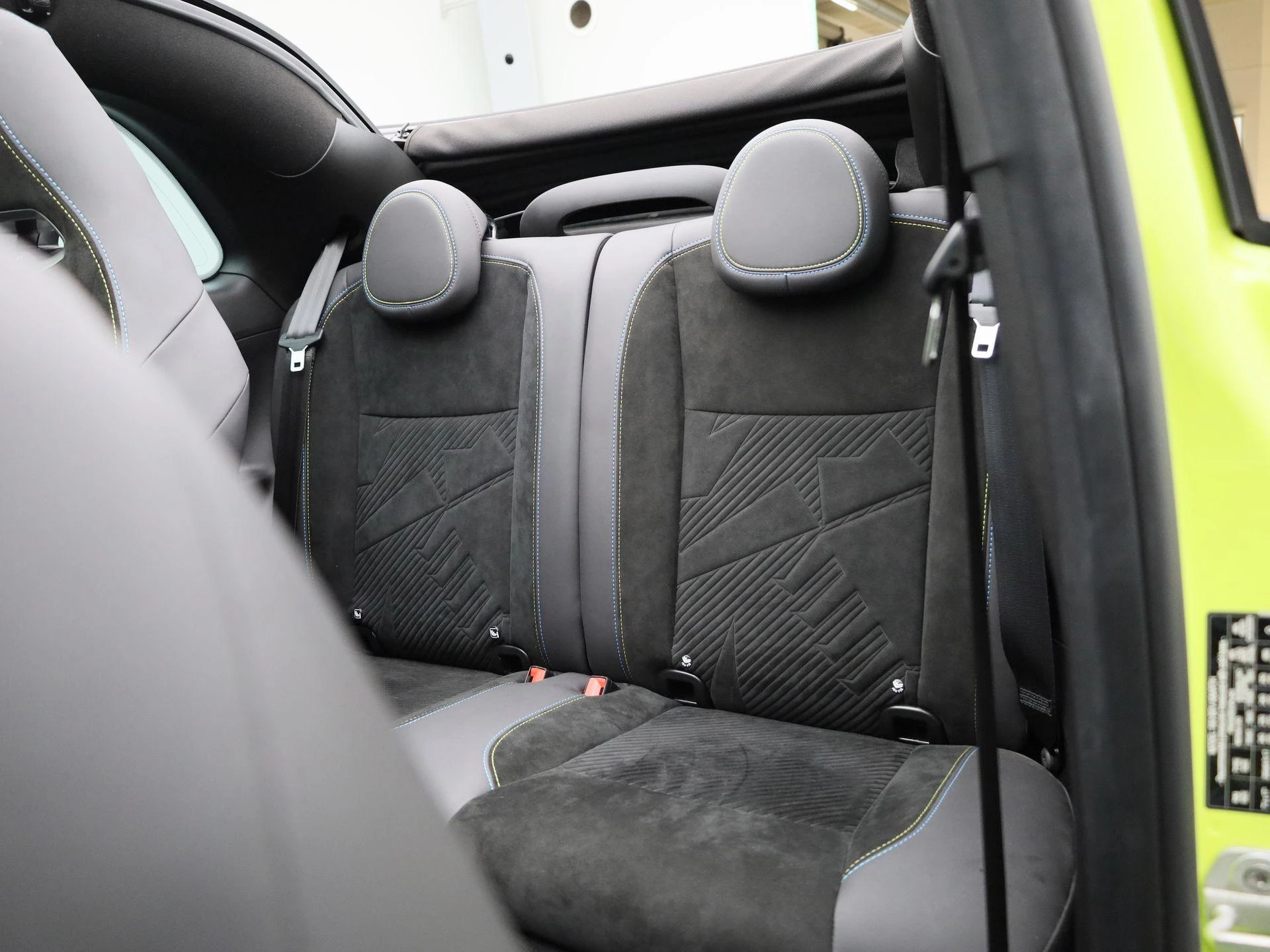 Abarth-500C-image-11