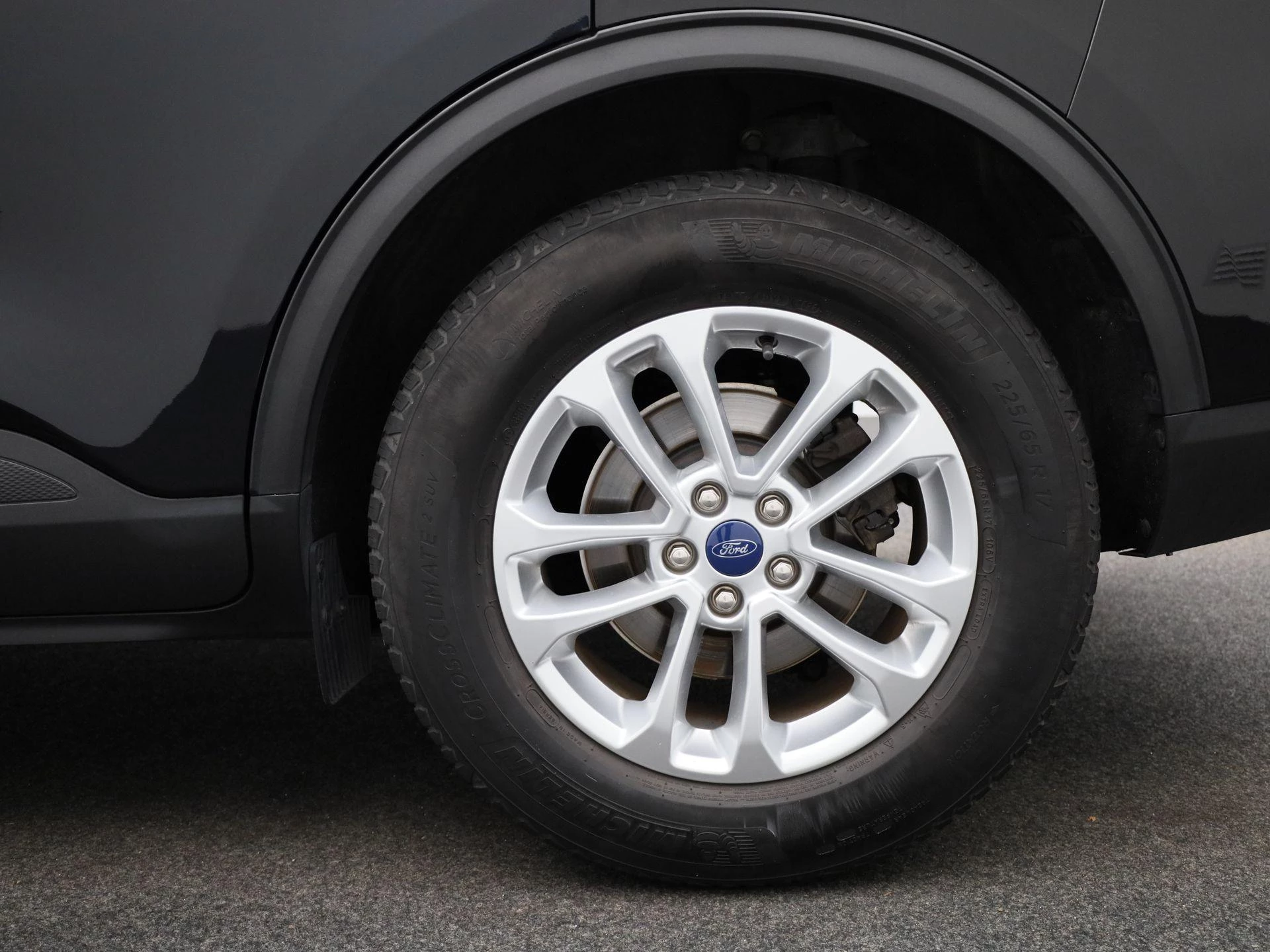Ford-Kuga-image-12