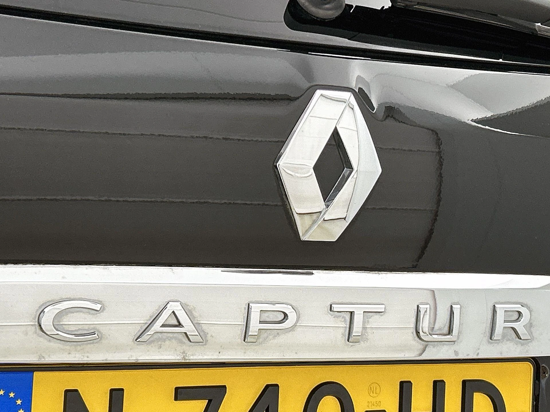 Renault-Captur-image-16