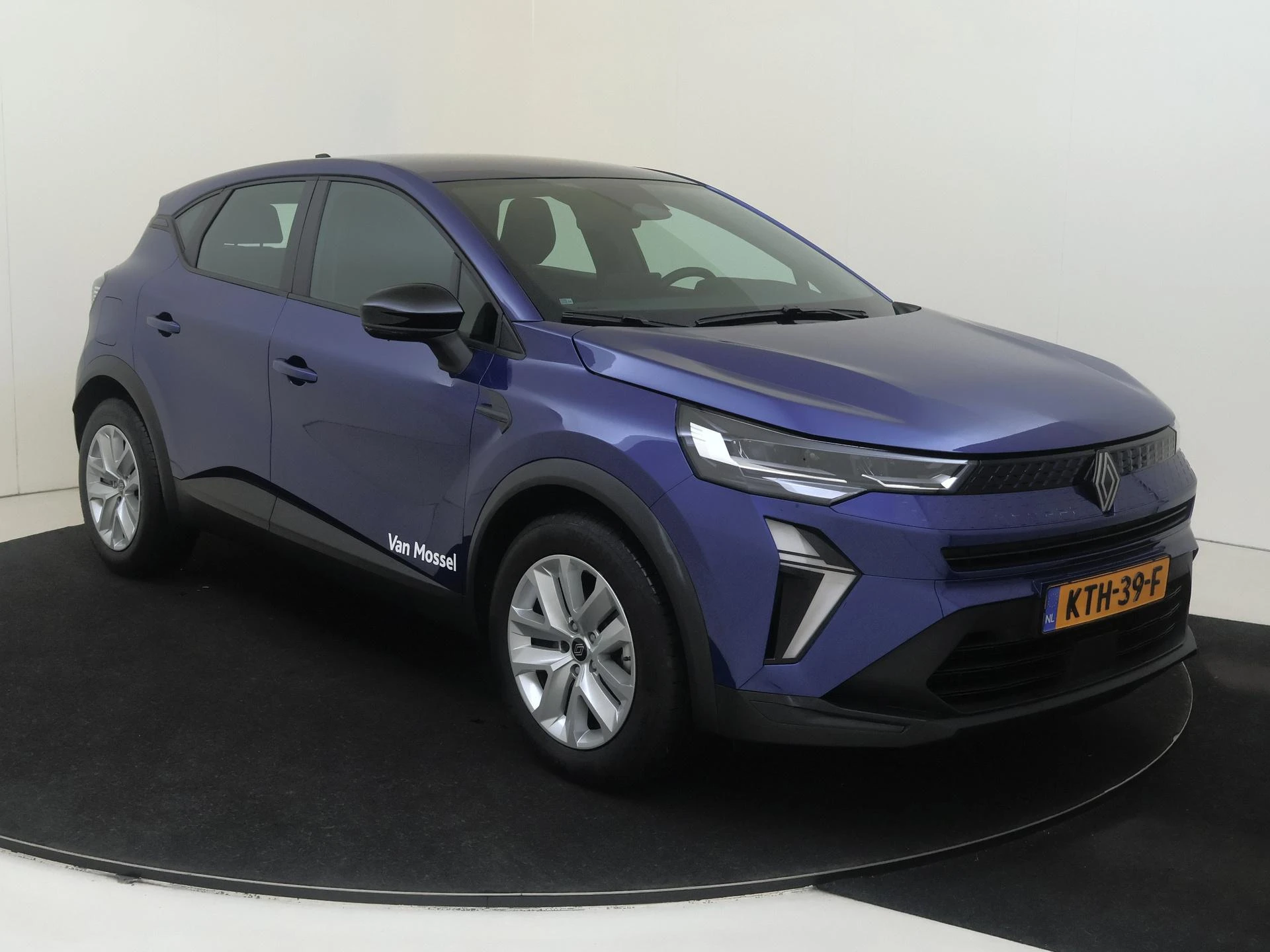 Renault-Captur-image-1