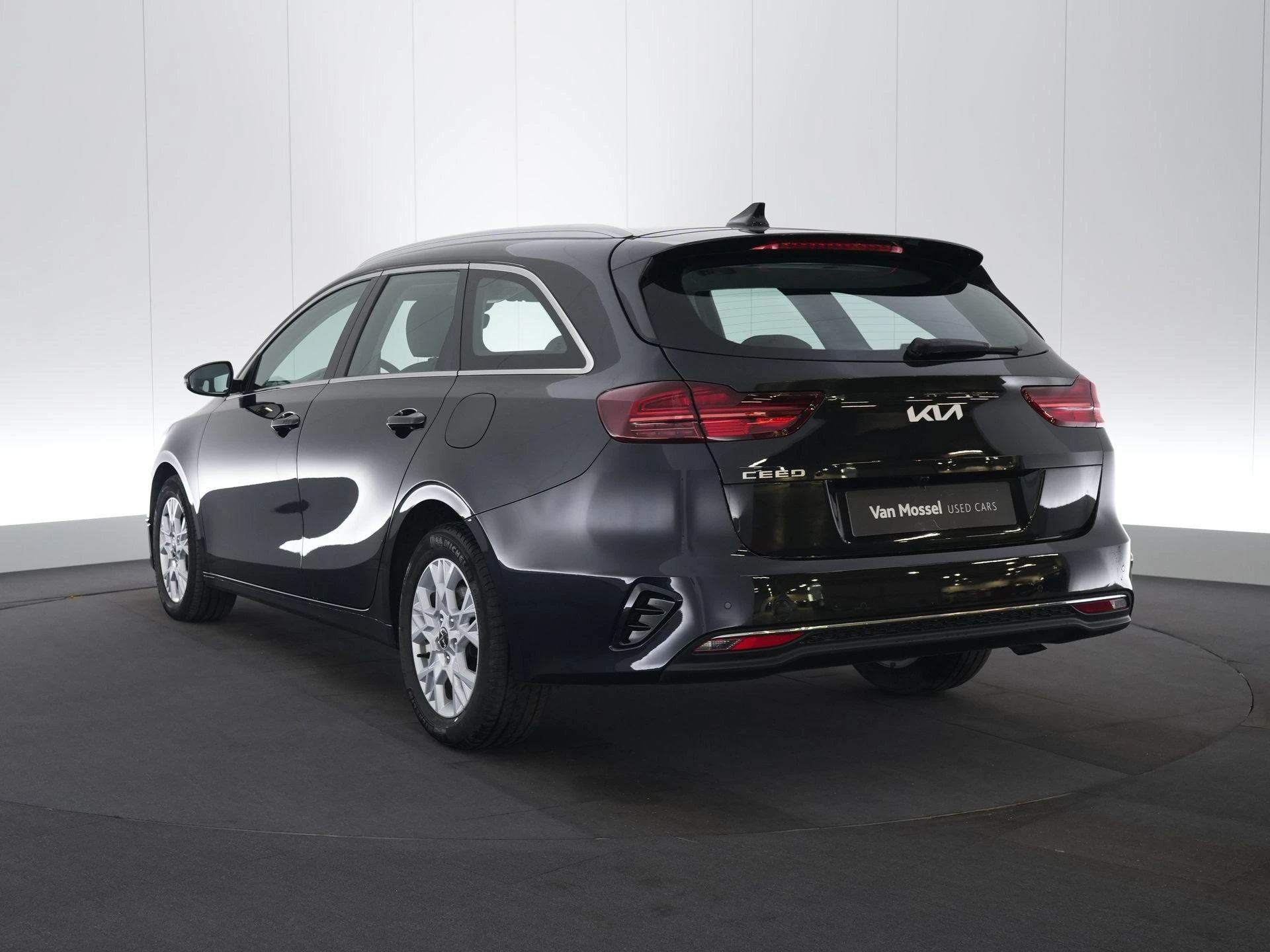 Kia-cee'd-image-1