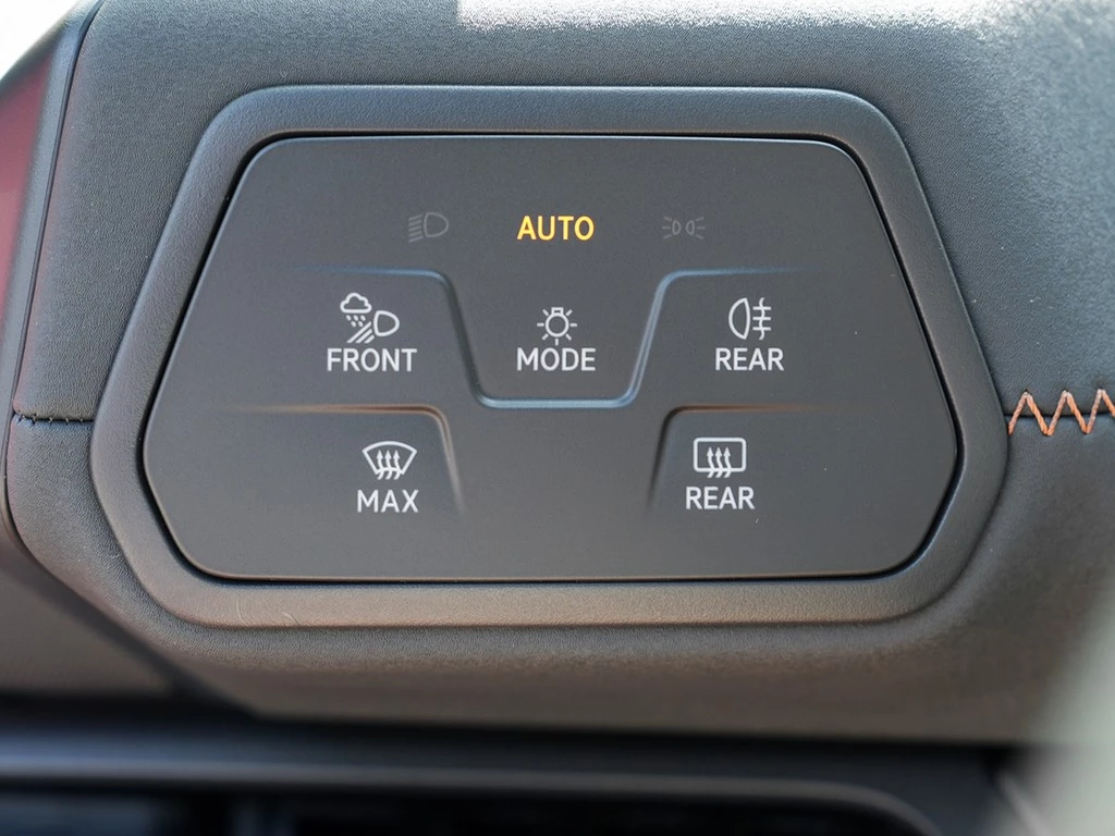CUPRA Born 150 kW Wärmepumpe, Pano., RFK, Keyless, Navi., ACC,