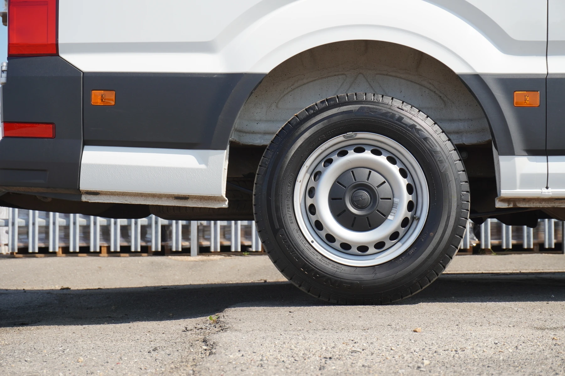 Volkswagen-Crafter-image-32