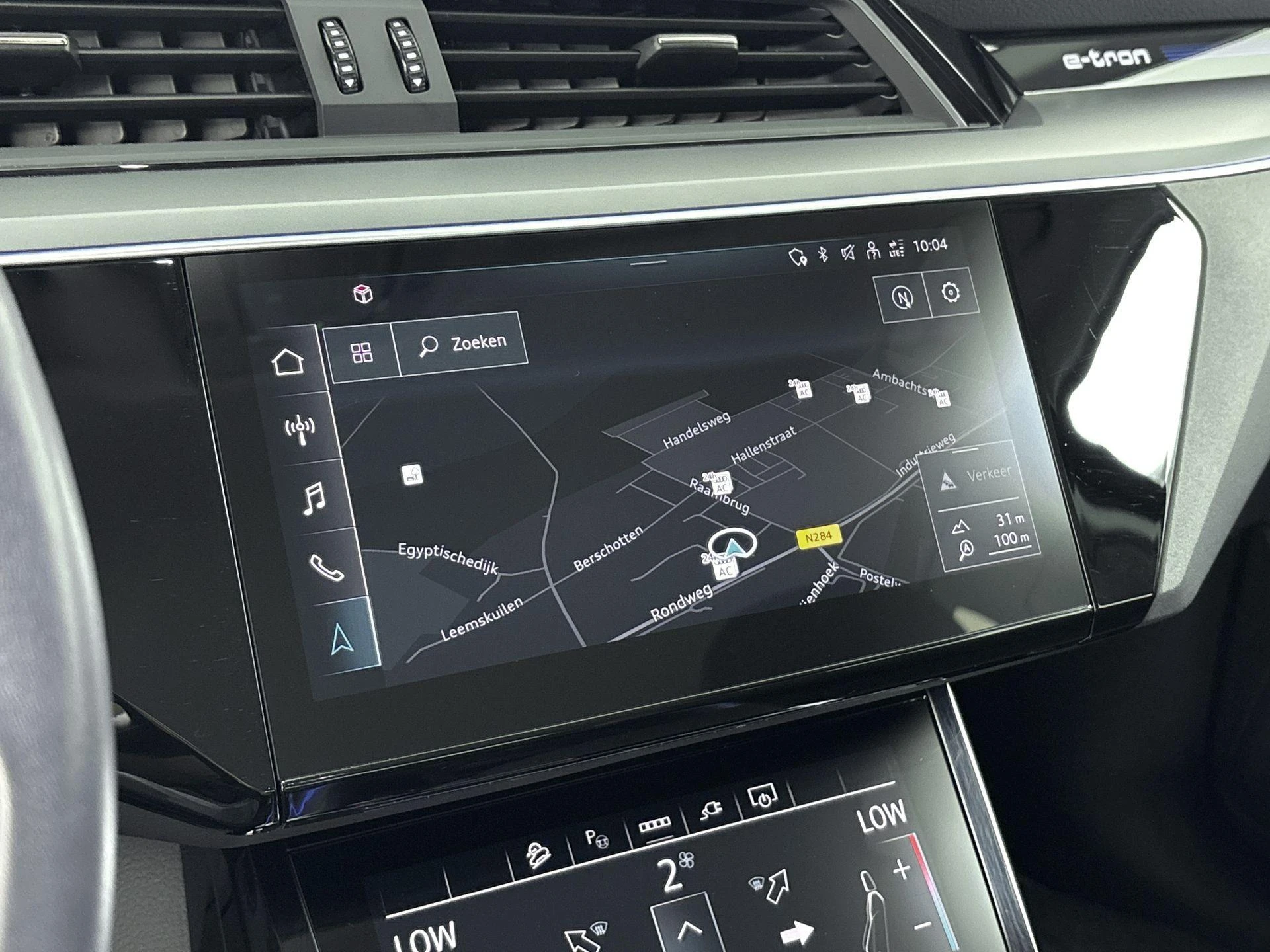 Audi-Q8 e-tron-image-6