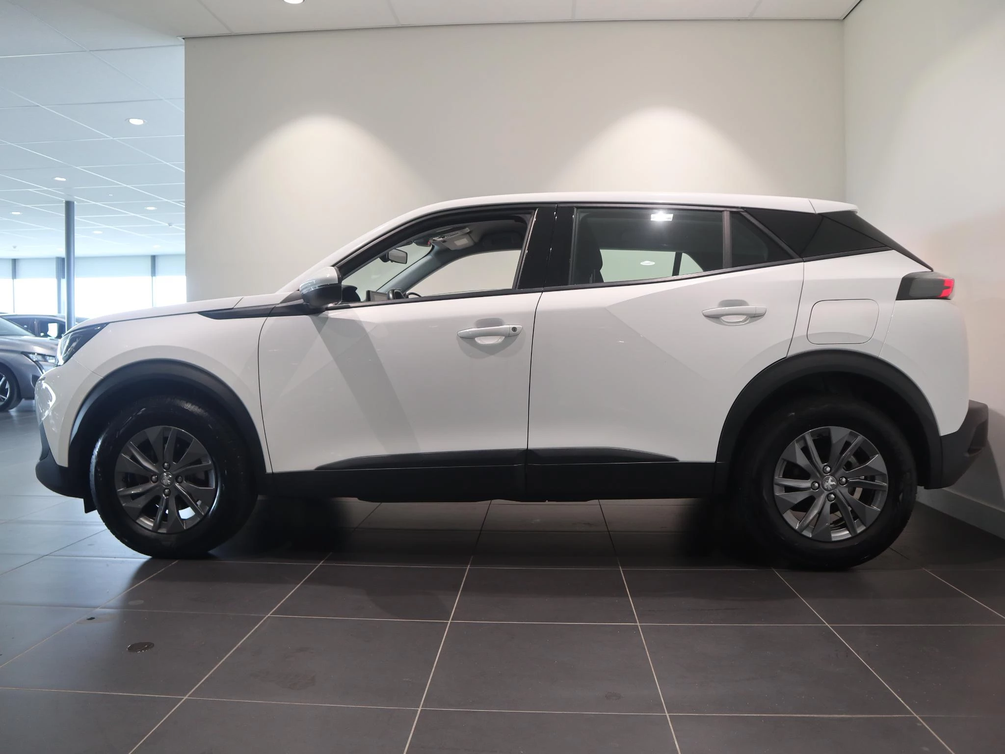 Peugeot-2008-image-3