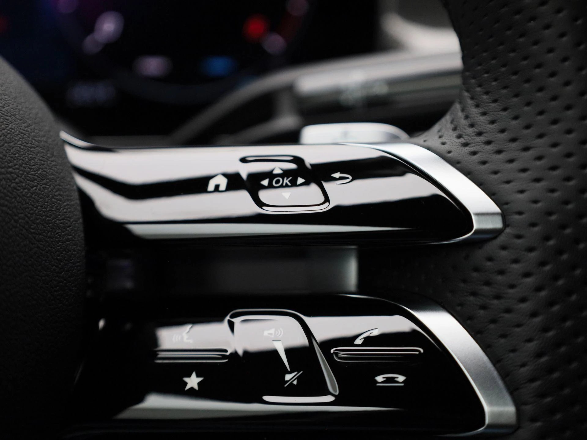 Mercedes-Benz-GLC-image-20