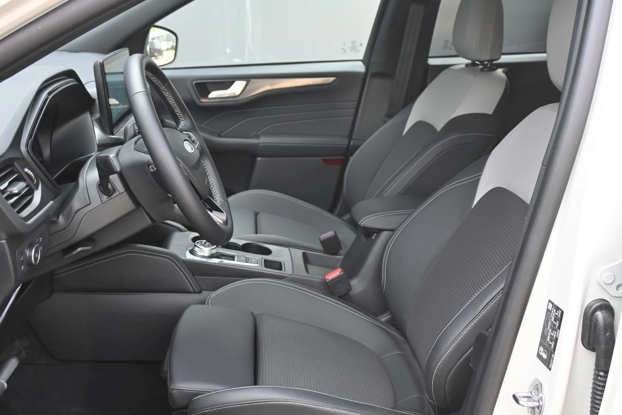 Ford Kuga 2.5 PHEV Sound Edition