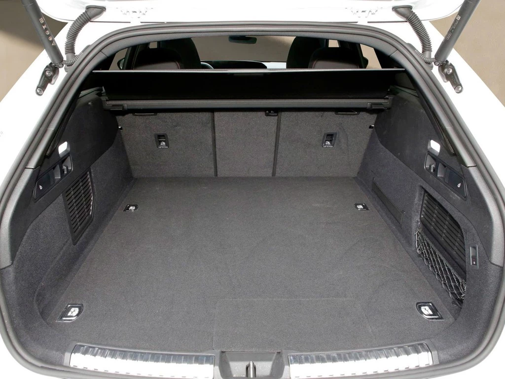 Audi A5 Avant TFSI e-hybrid Q S line 19"|NAVI+VC|PANO|