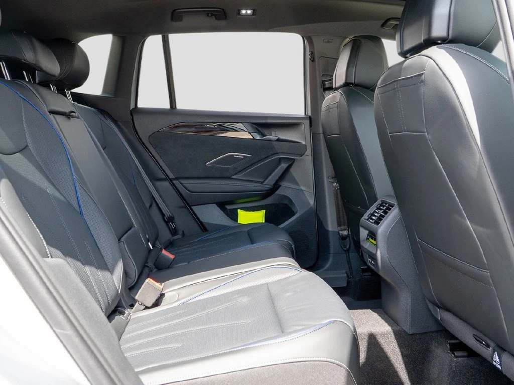 Volkswagen-Tiguan-image-8