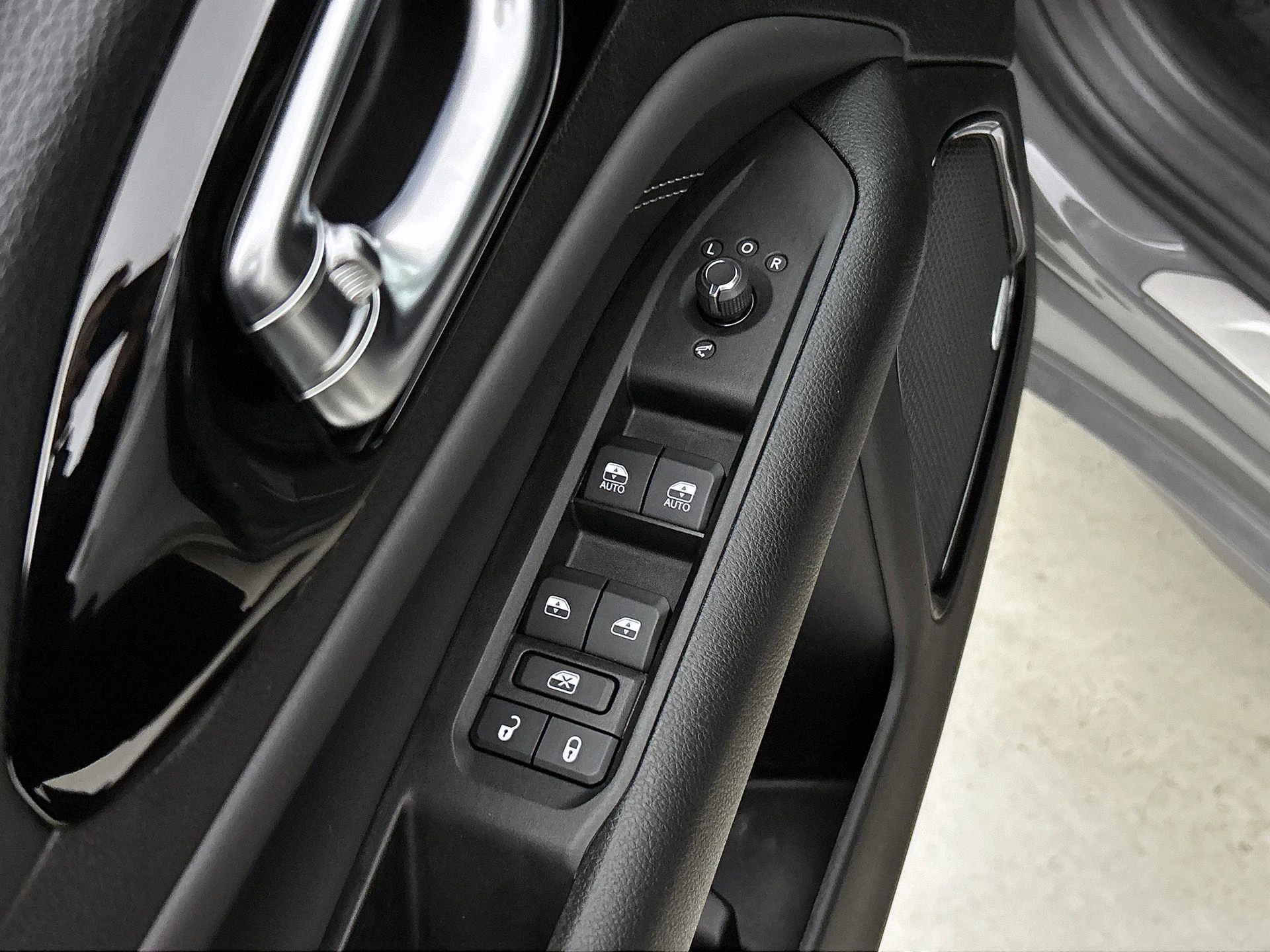 Jeep-Compass-image-28