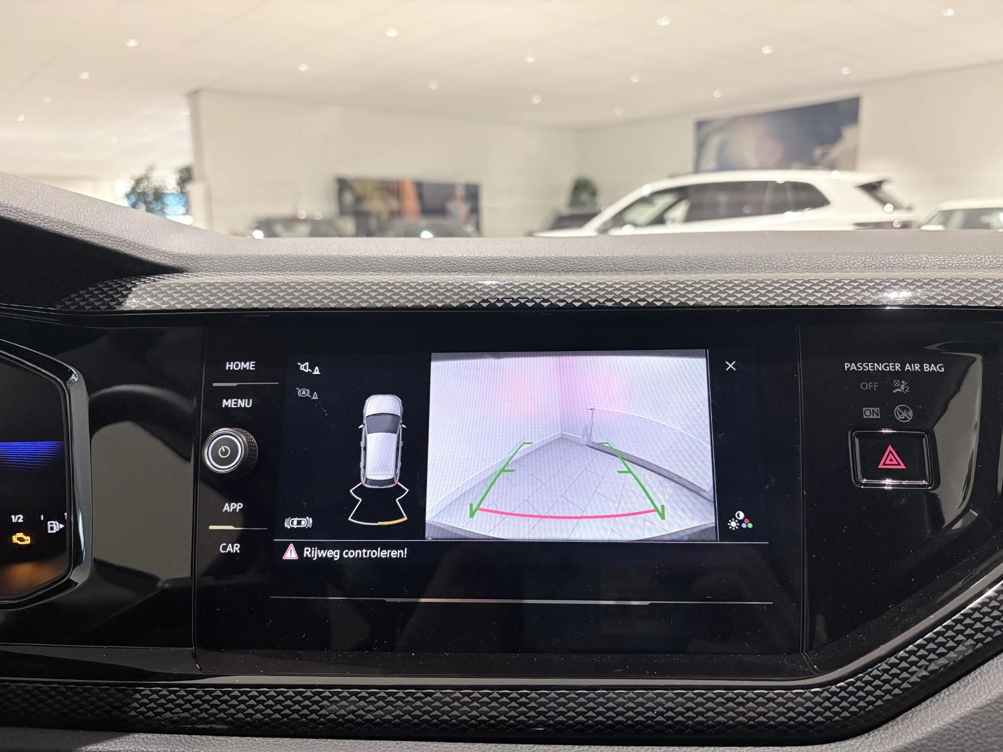 Volkswagen-Polo-image-26