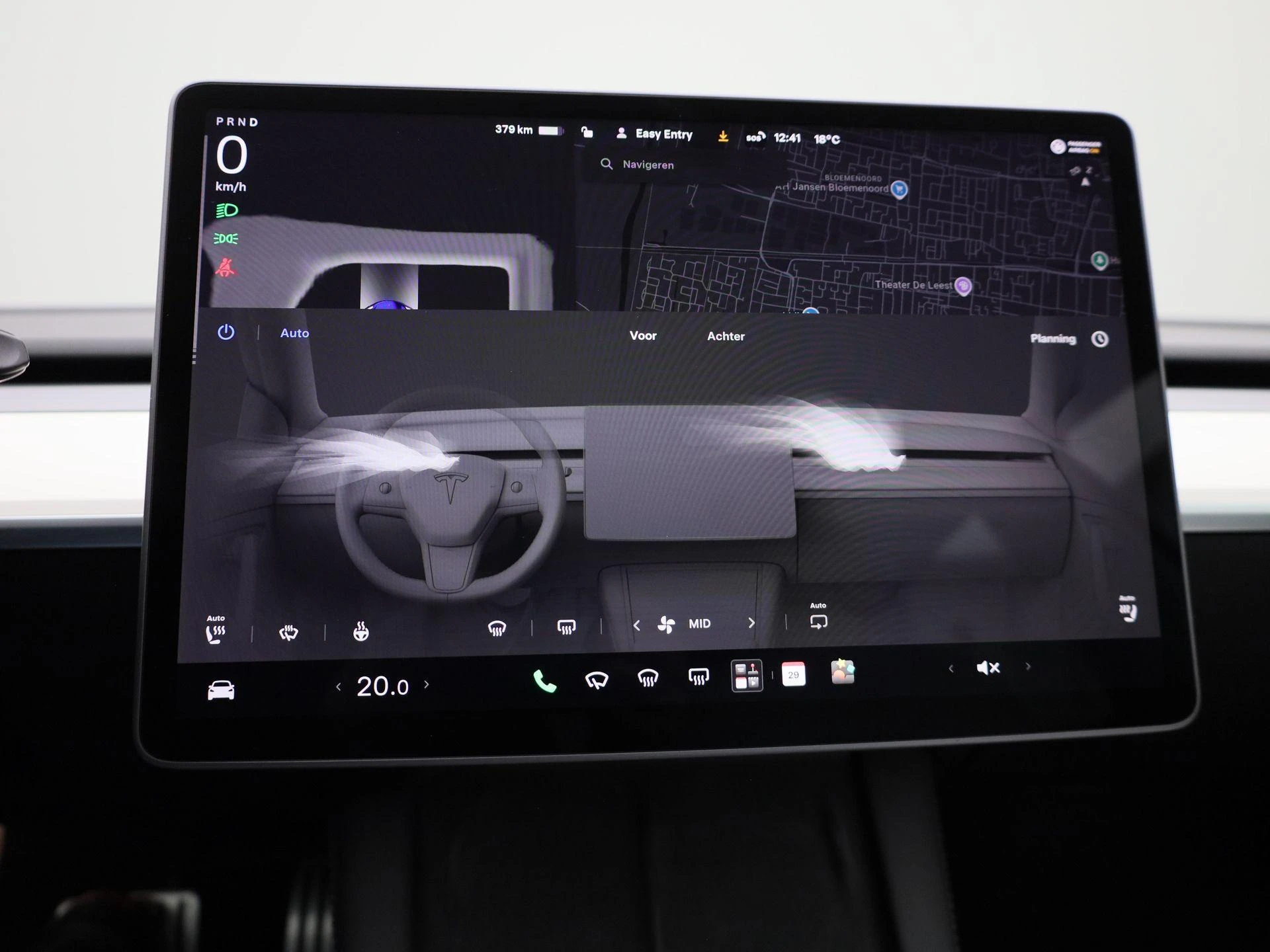 Tesla-Model 3-image-15