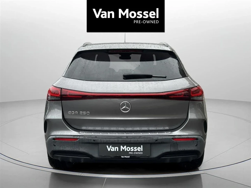 Mercedes-Benz-EQA-image-5