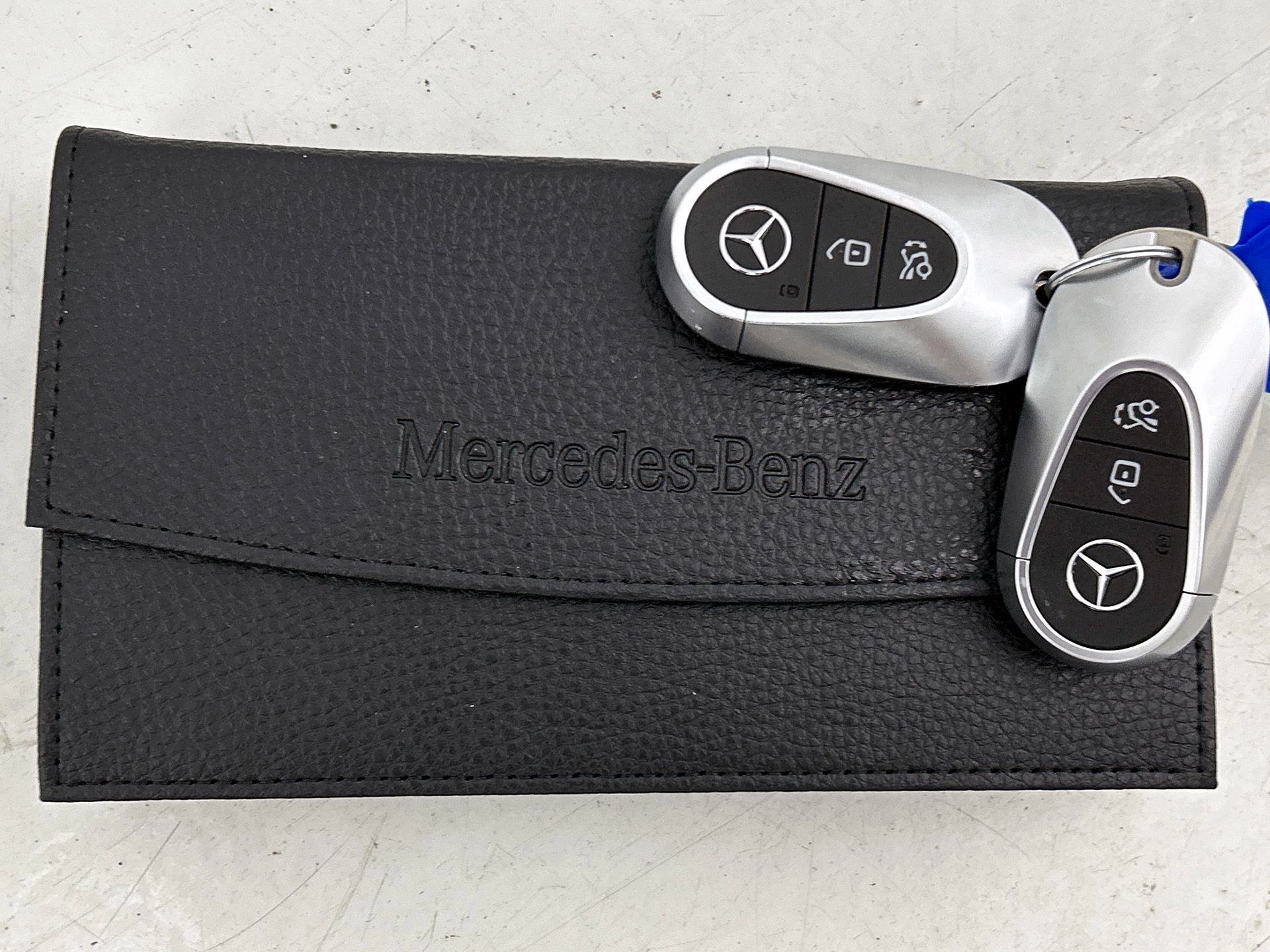 Mercedes-Benz-GLC-image-40