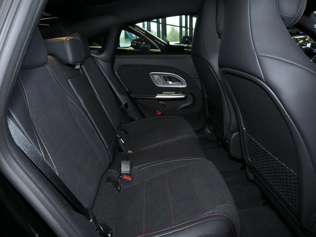 Mercedes-Benz-CLA 200-image-15