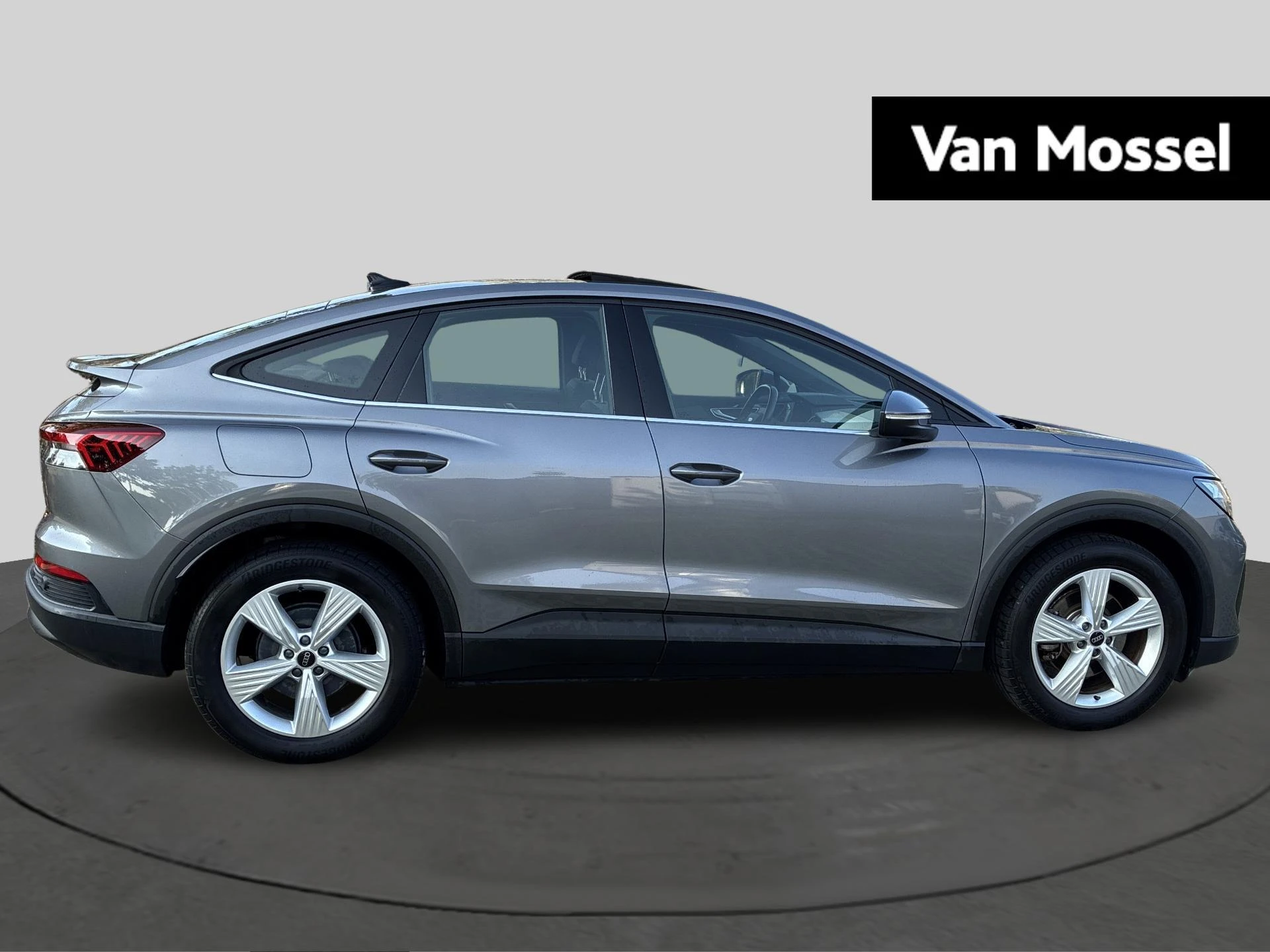 Audi-Q4 Sportback e-tron-image-4