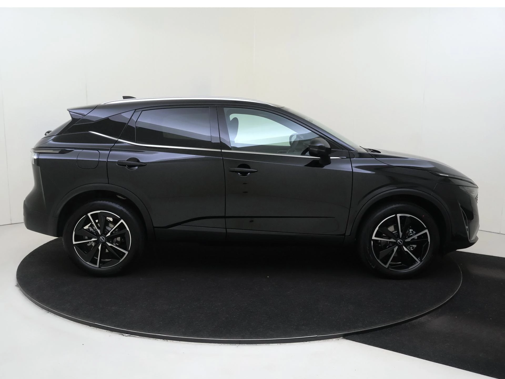 Nissan-QASHQAI-image-8