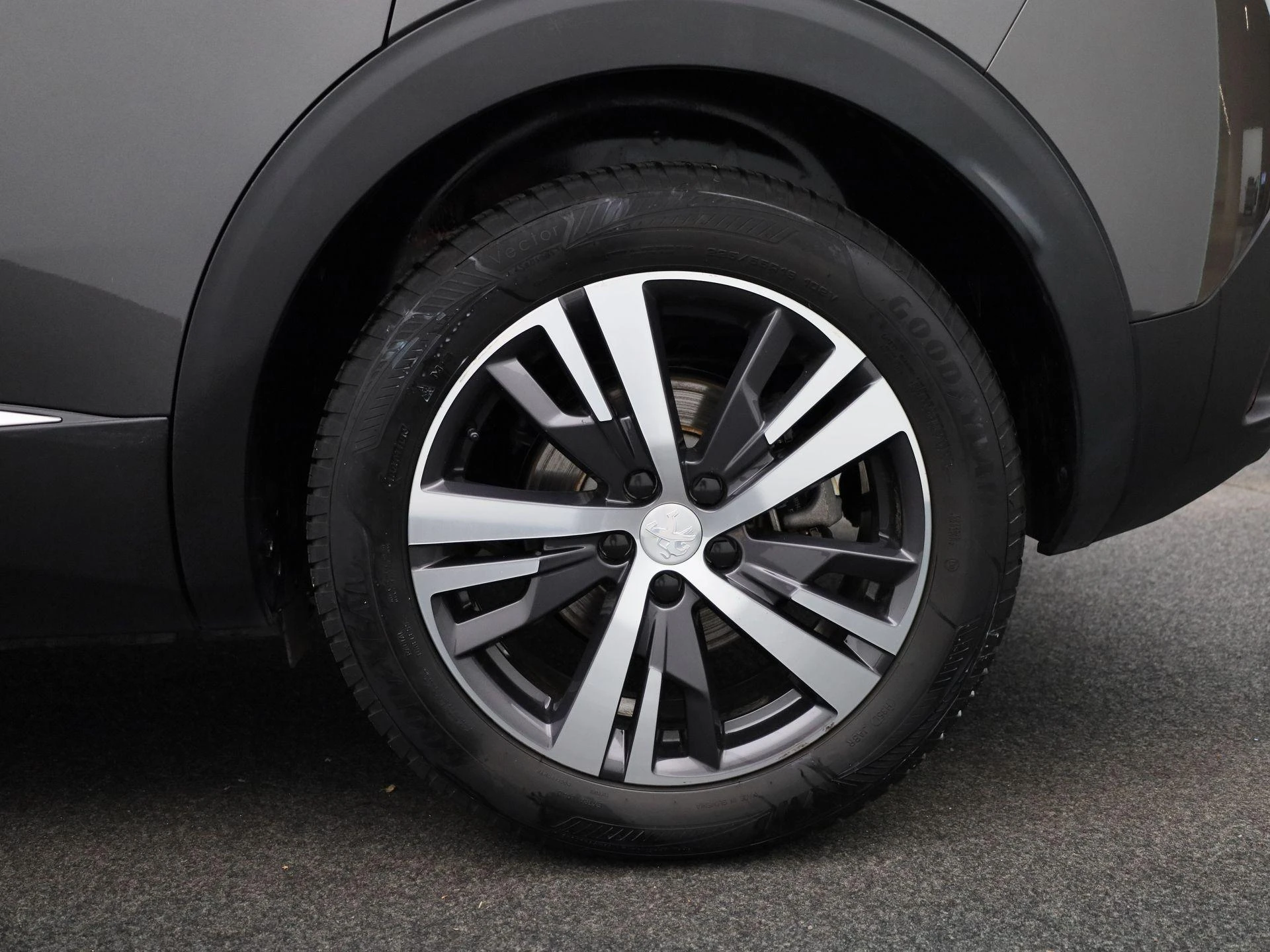Peugeot 3008 1.6 HYbrid 225 Allure