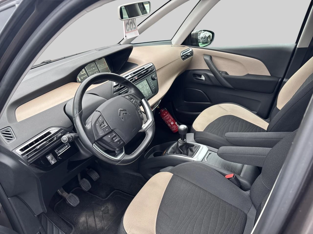 Citroën-C4 Picasso-image-7