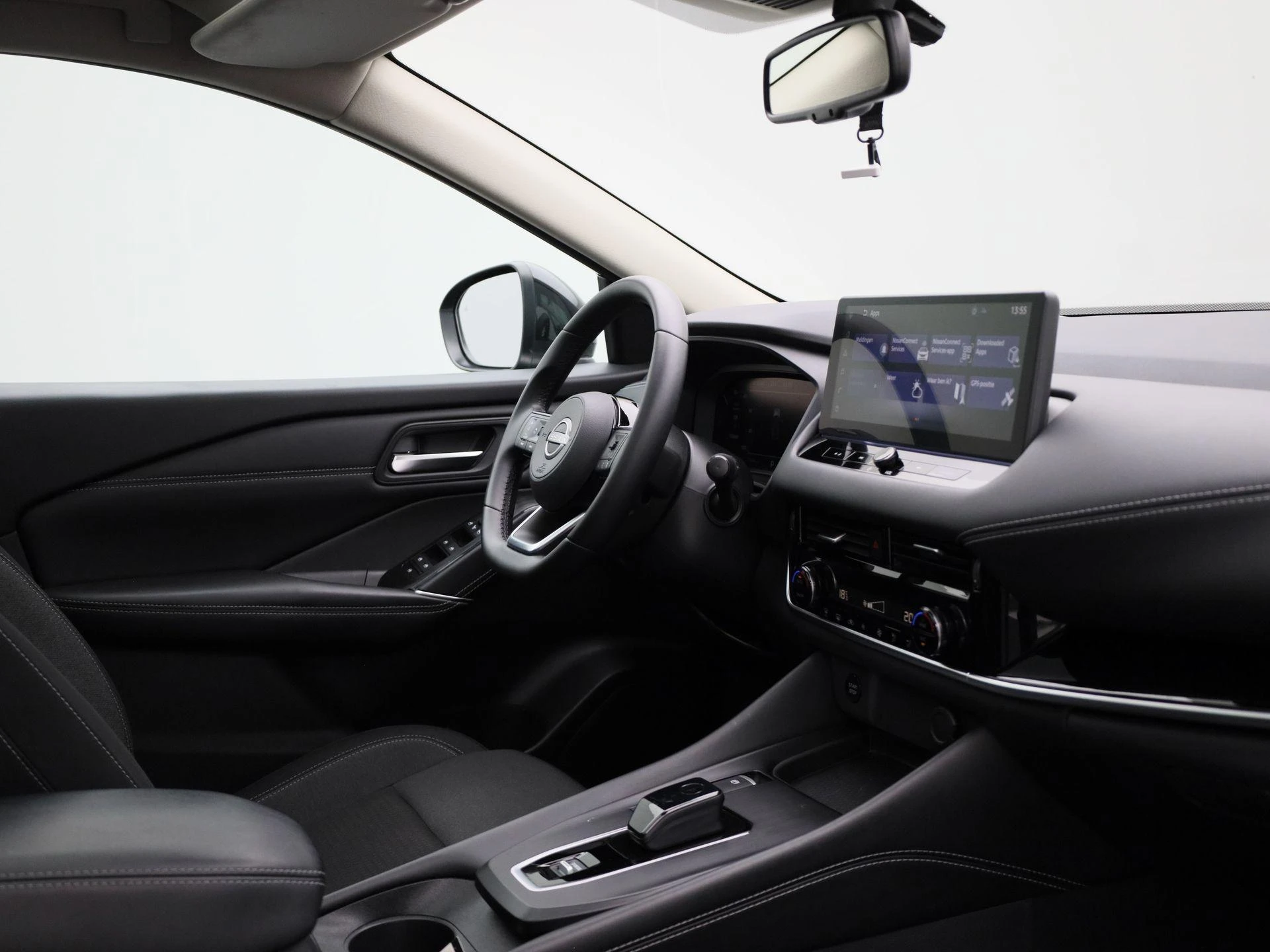Nissan-QASHQAI-image-29