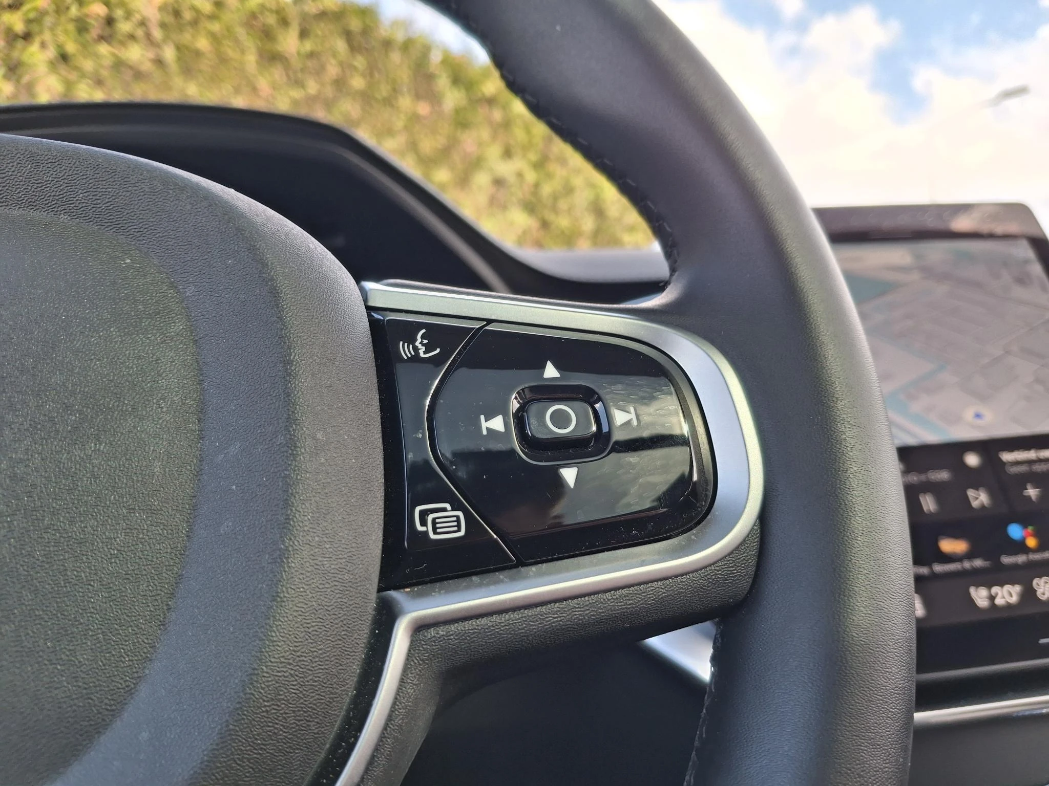 Volvo-XC90-image-38