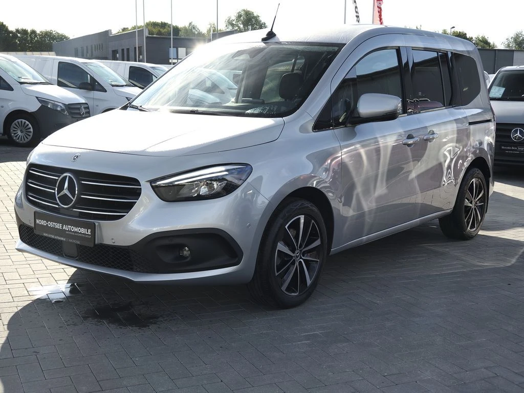 Mercedes-Benz-T-Klasse 180-image-7