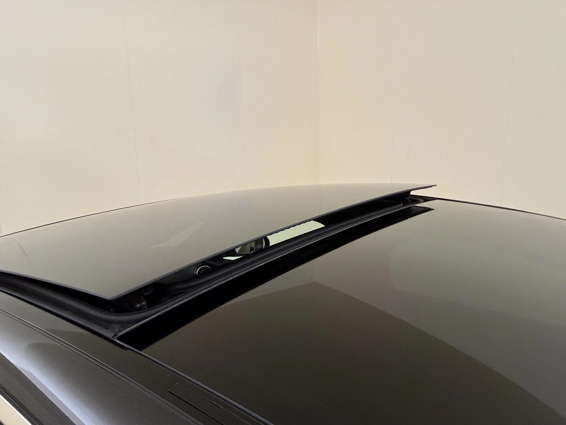 Mercedes-Benz-C-Klasse-image-27