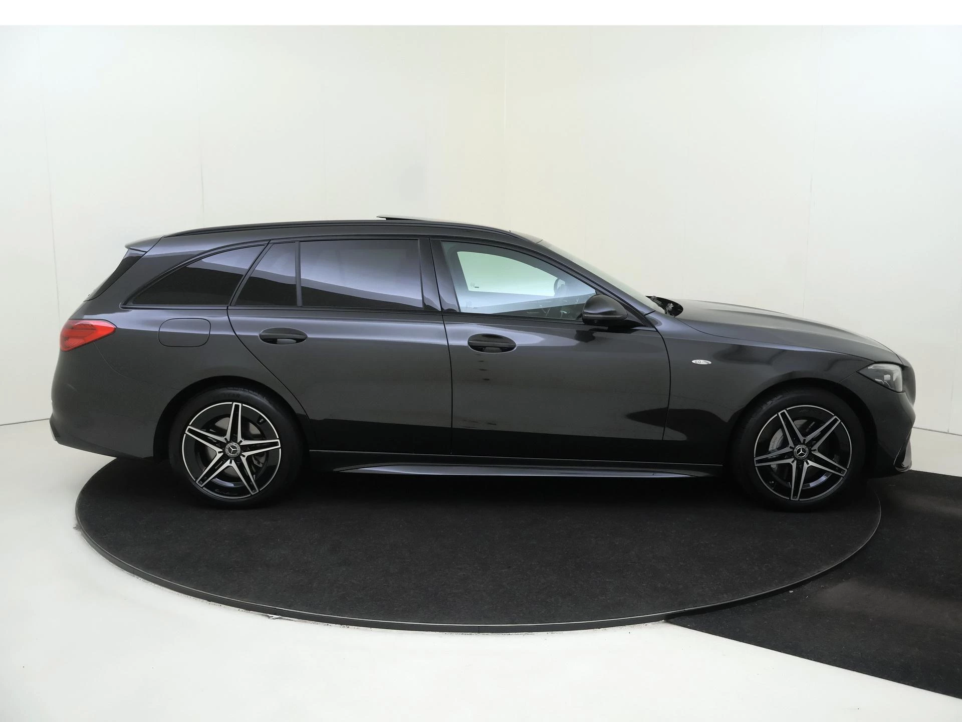Mercedes-Benz C-Klasse Estate 300 e Business Solution AMG