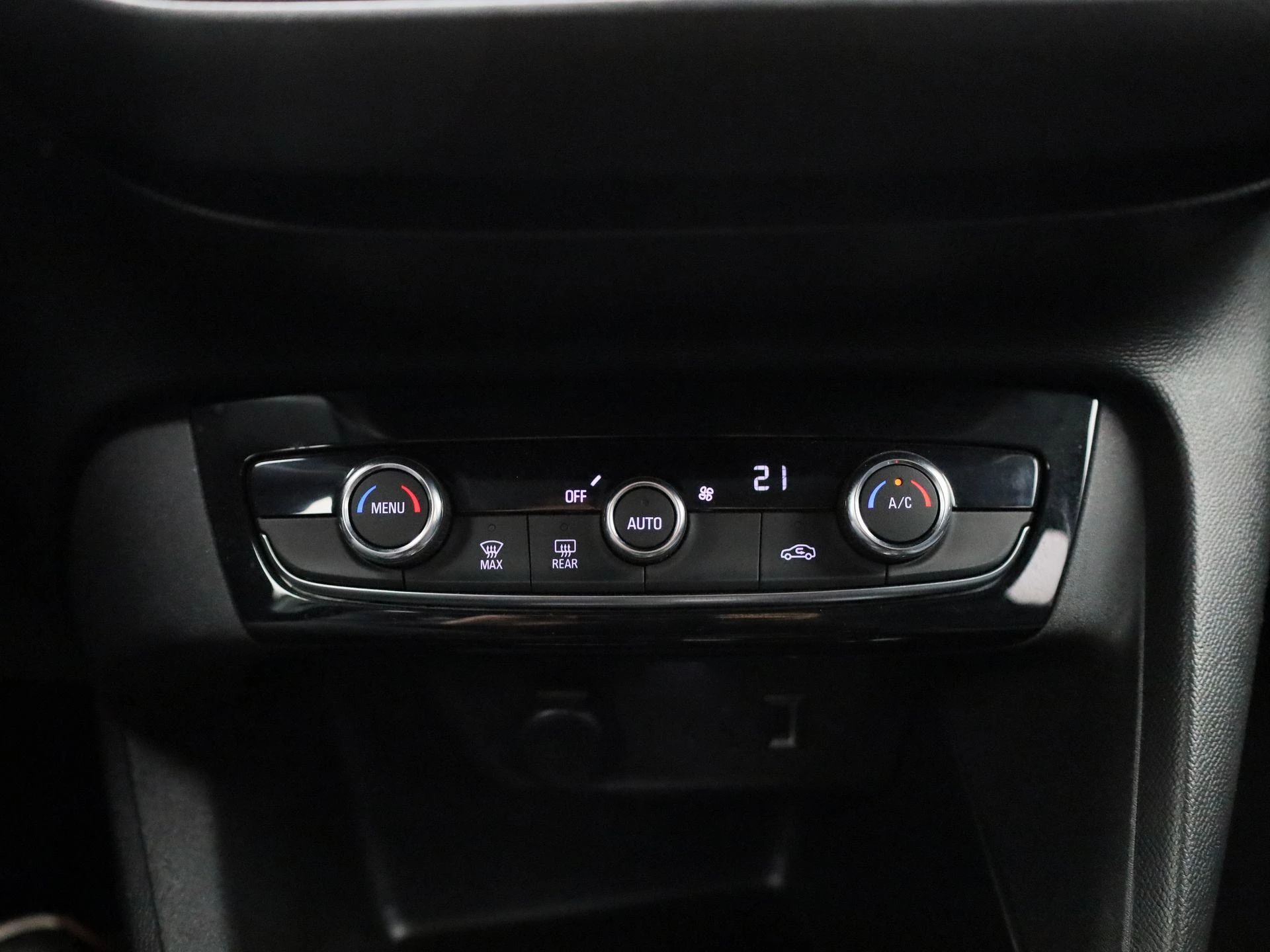 Opel-Corsa-e-image-16