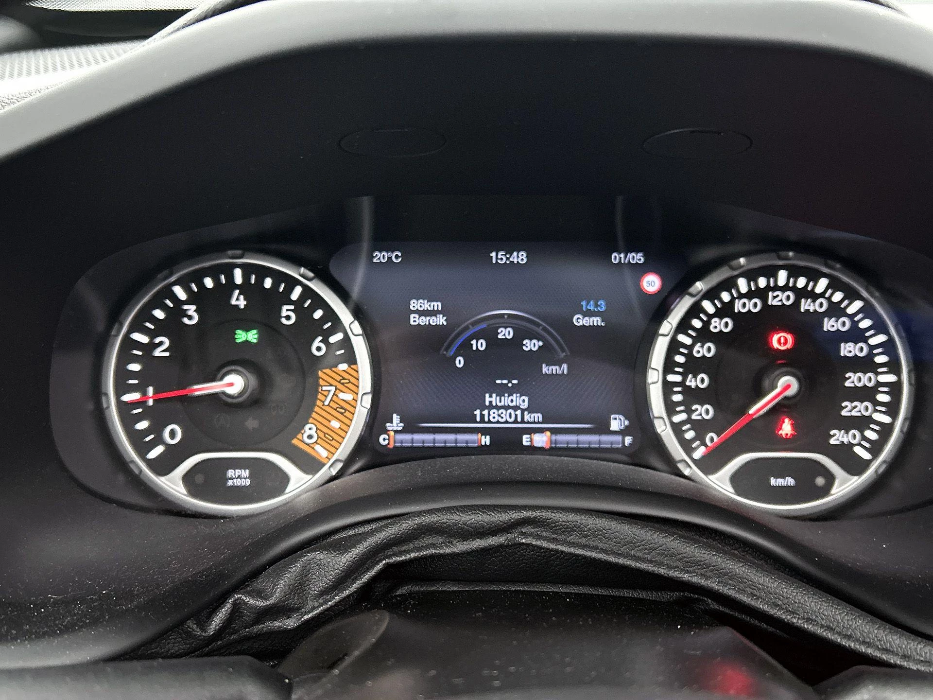 Jeep-Renegade-image-10